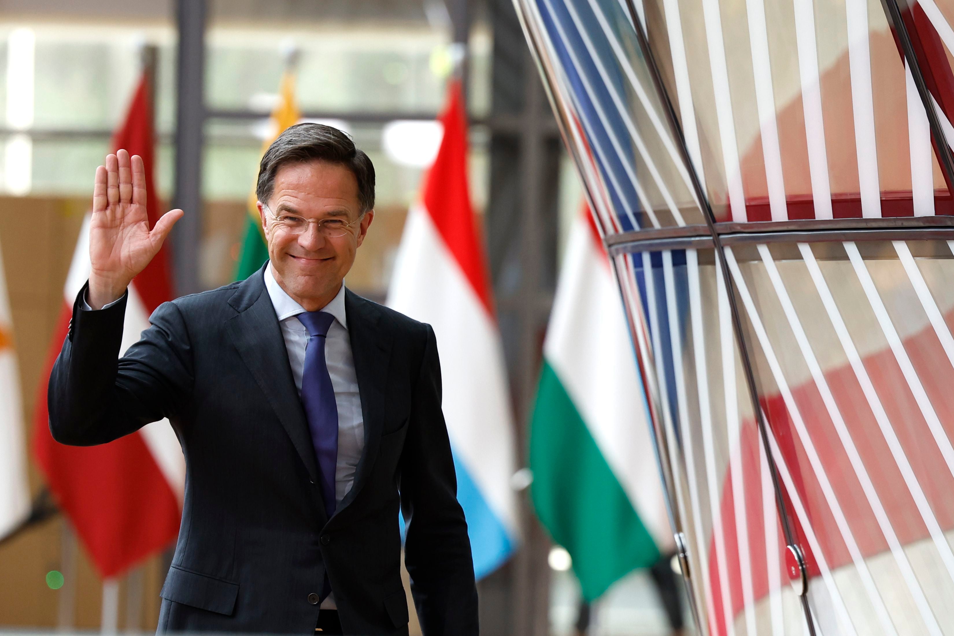 Dutch Prime Minister Mark Rutte urged support for Ukraine, EU and NATO in his farewell speech thumbnail