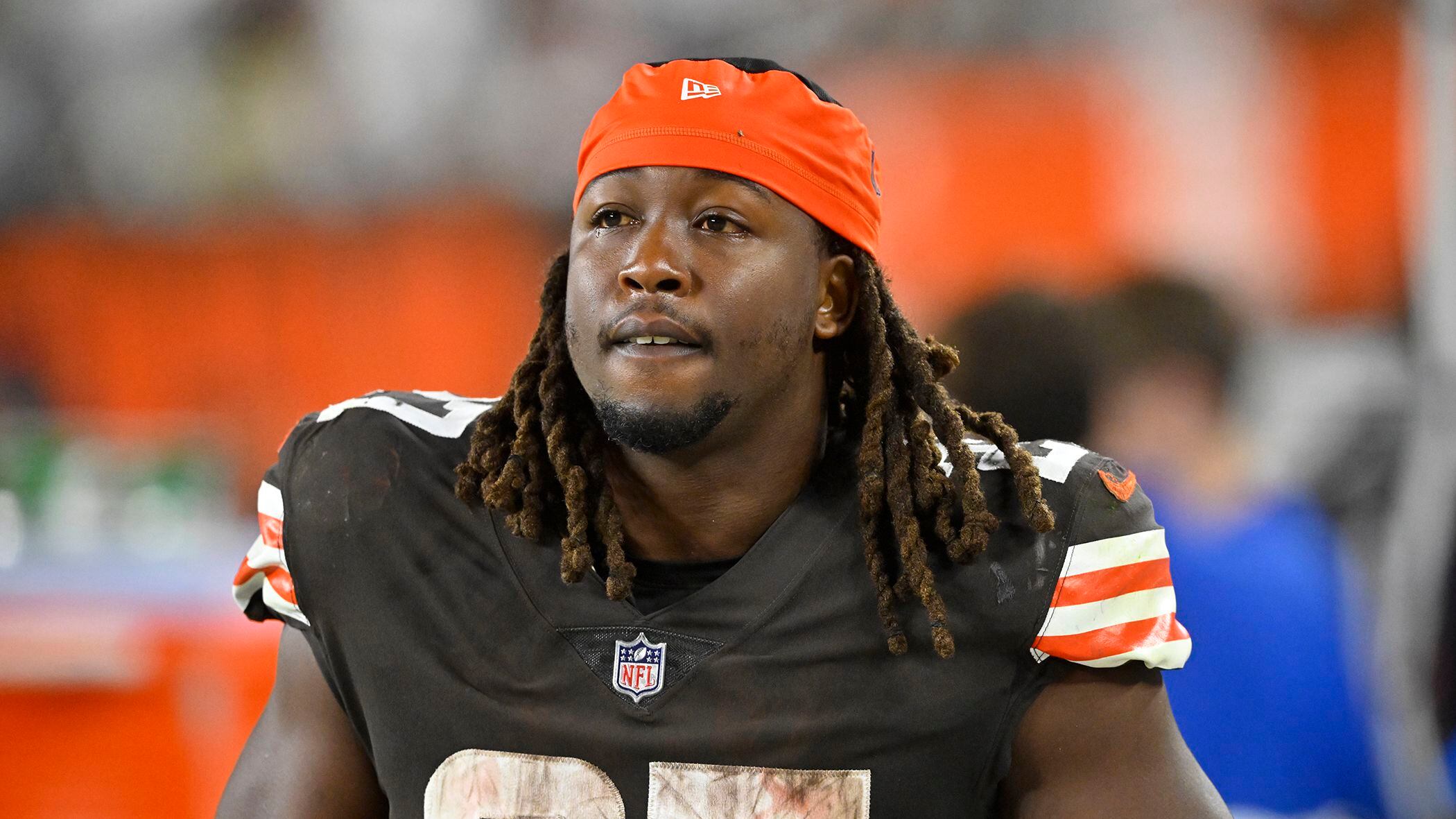 Kareem Hunt thrilled to re-sign with 'hometown' Browns after Nick