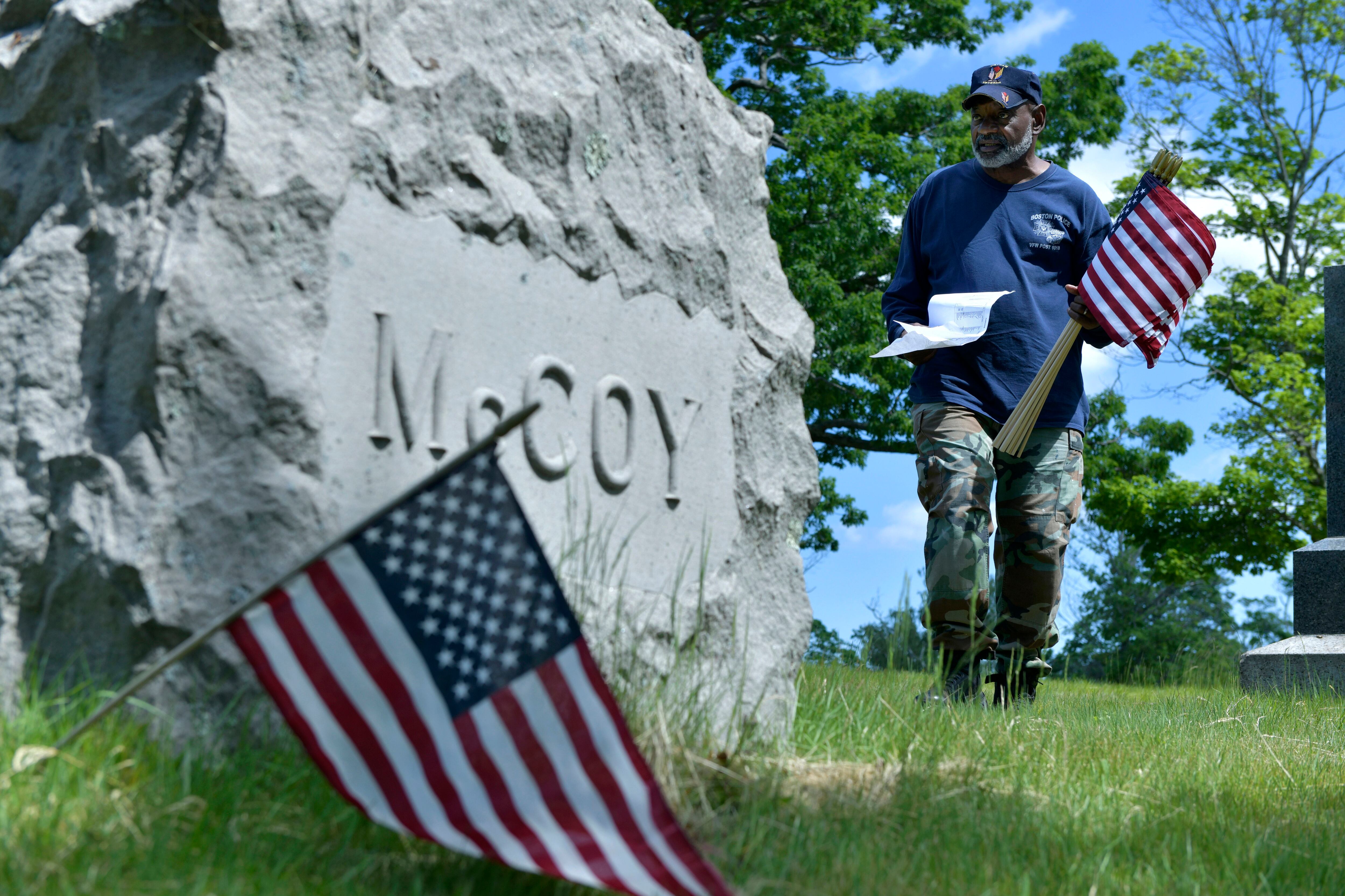 Hundreds Gather For Memorial Day Service In Ormond Beach