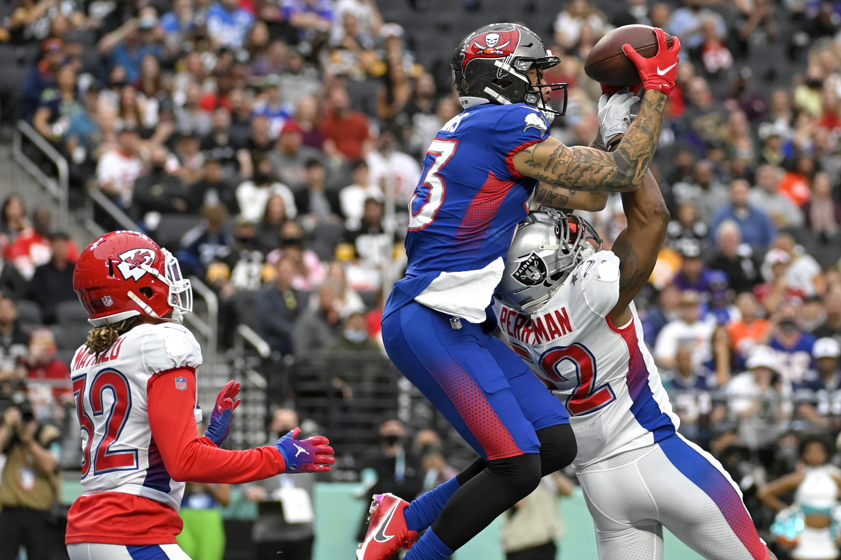 Diggs scores a touchdown as AFC wins 41-35 in Pro Bowl