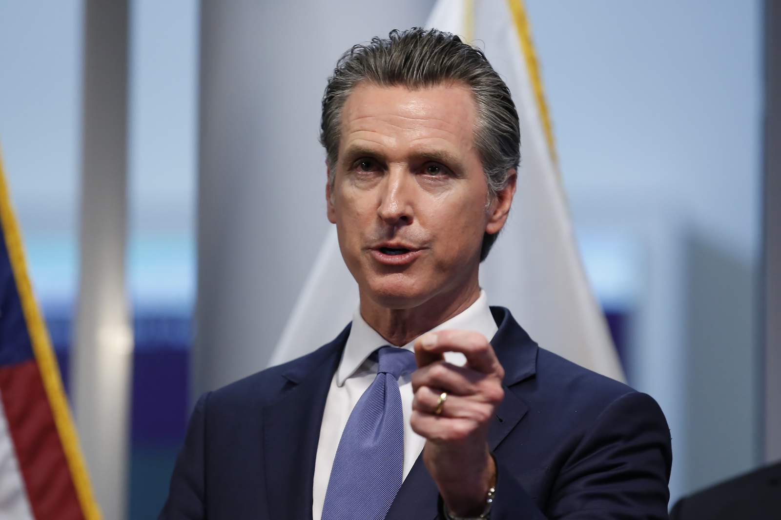 California governor orders statewide stayathome order