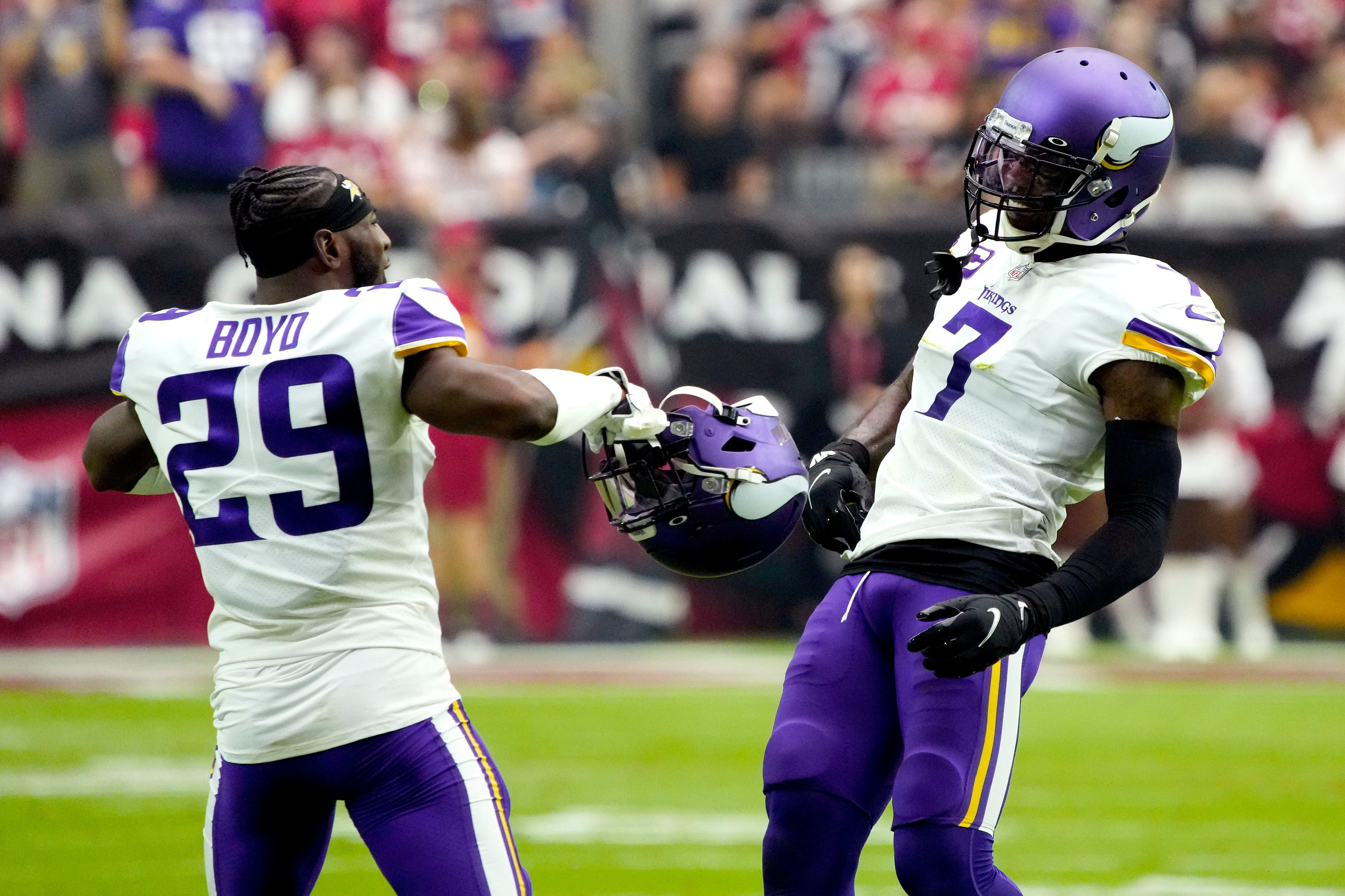 Cardinals Beat Vikings 34-33 after missed field goal in 2021, Kyler Murray  4 touchdowns