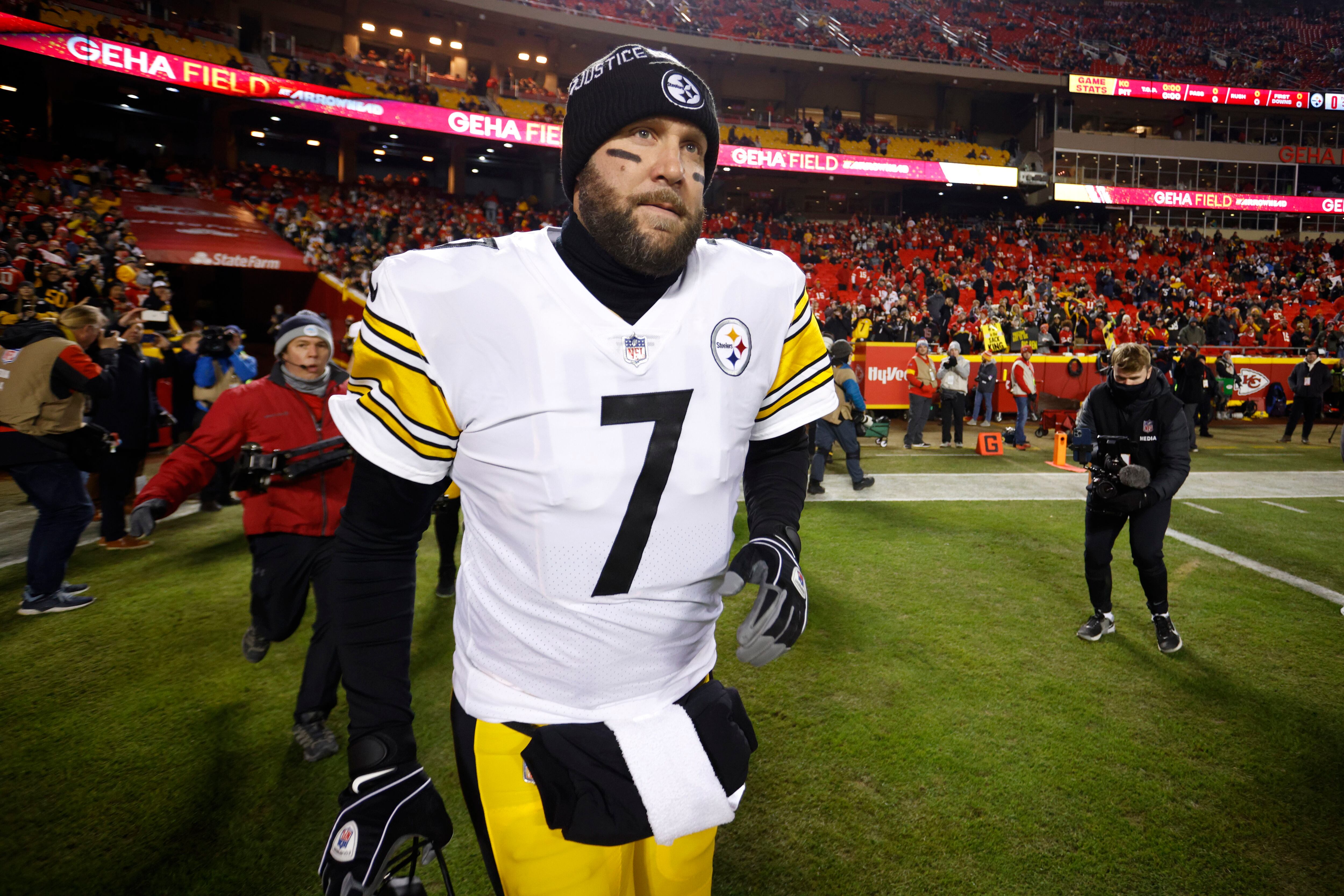 Roethlisberger retires at 39: Time to 'hang up my cleats'