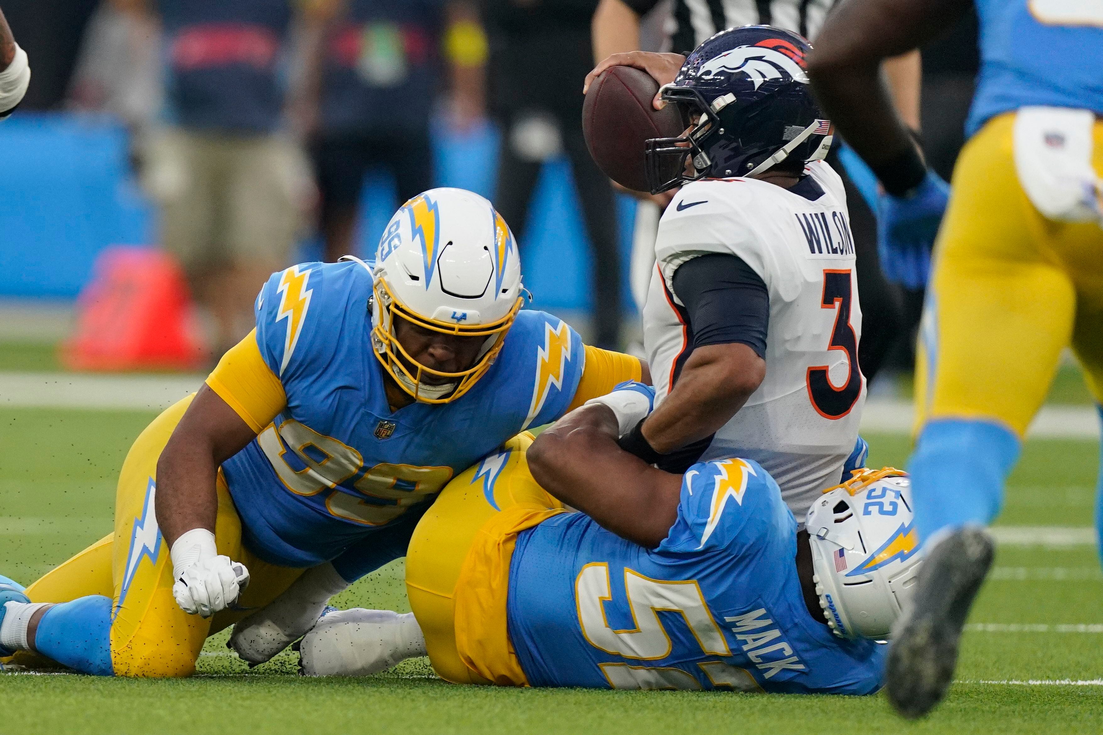 Late turnover, Hopkins 4th field goal gives Chargers OT win over