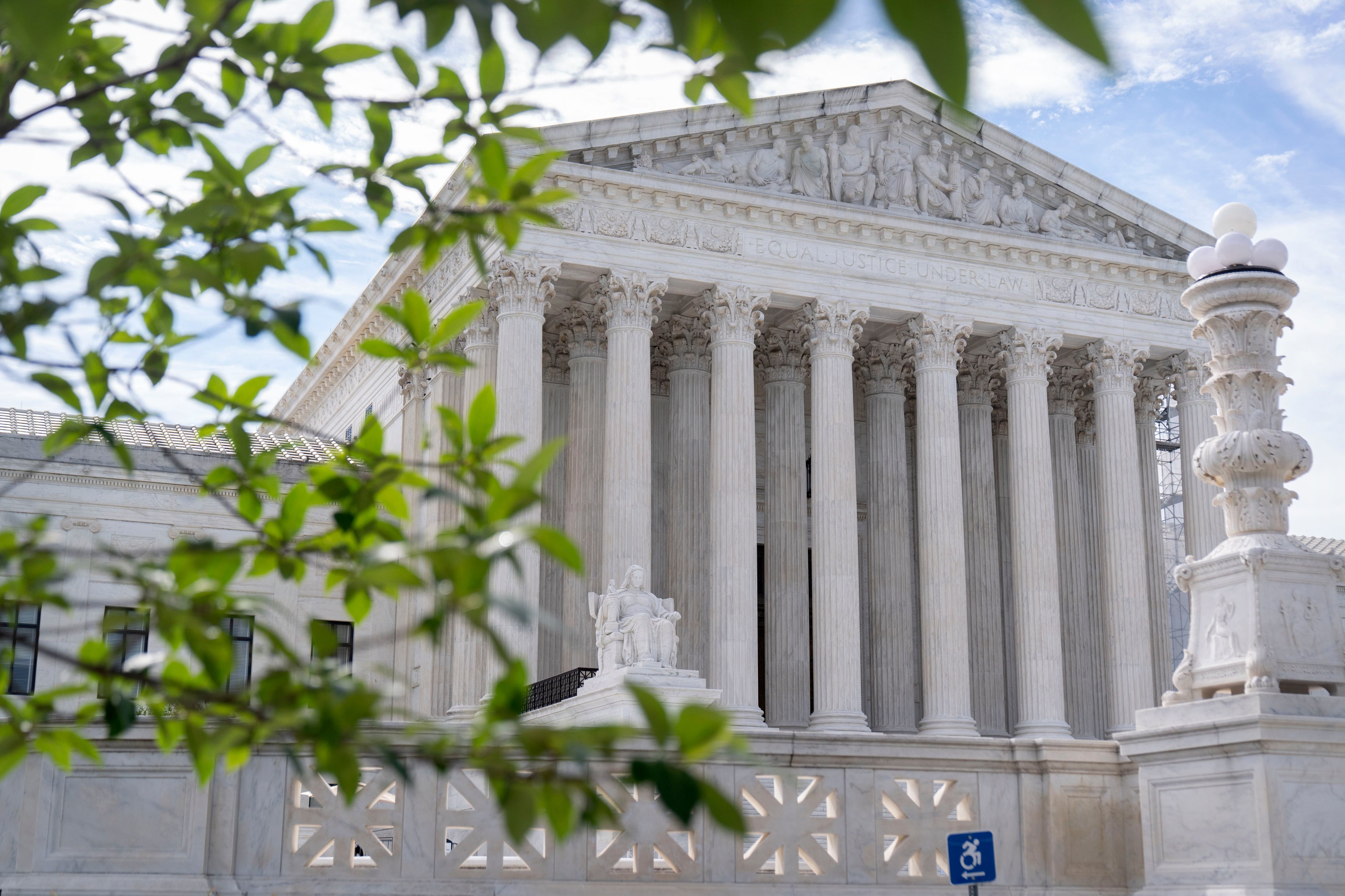 Supreme Court halts enforcement of the EPA's plan to limit downwind pollution from power plants thumbnail