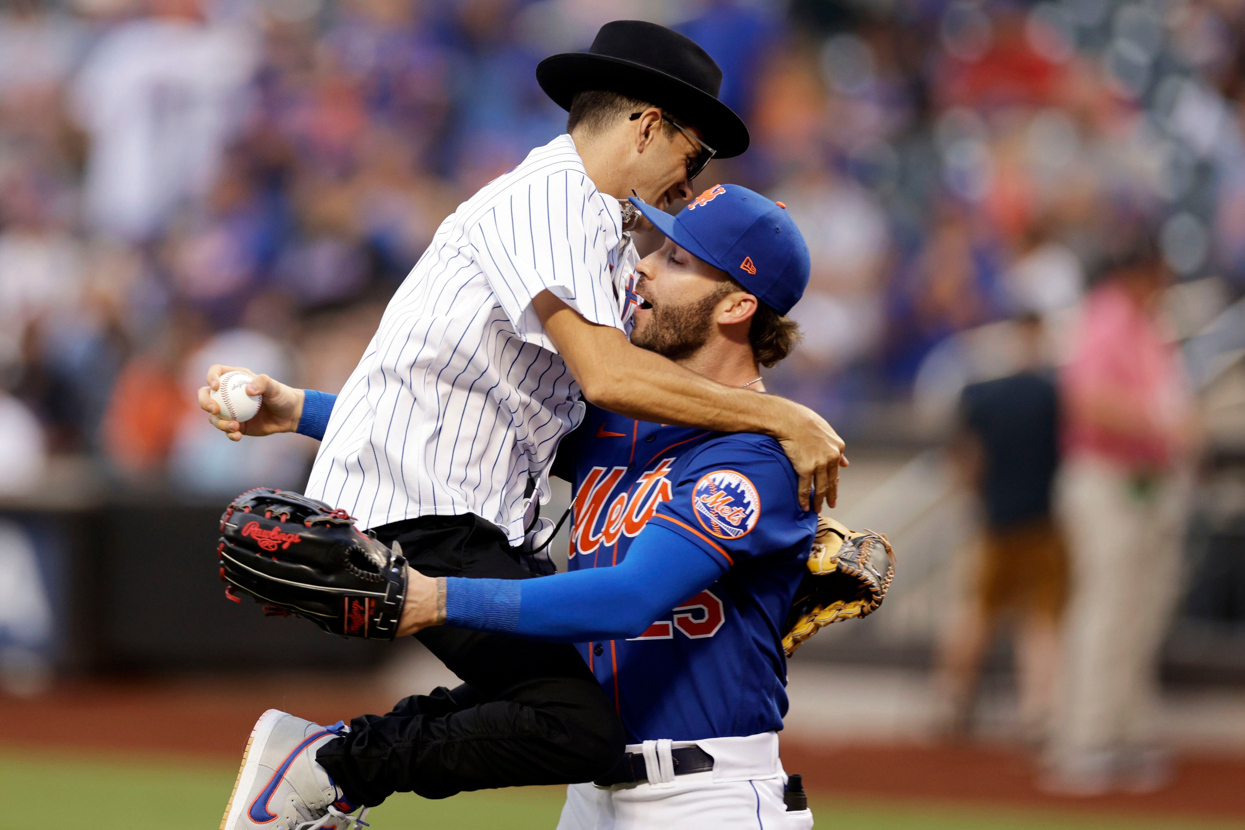 Timmy Trumpet, Mets' Edwin Diaz strike winning note at Citi Field