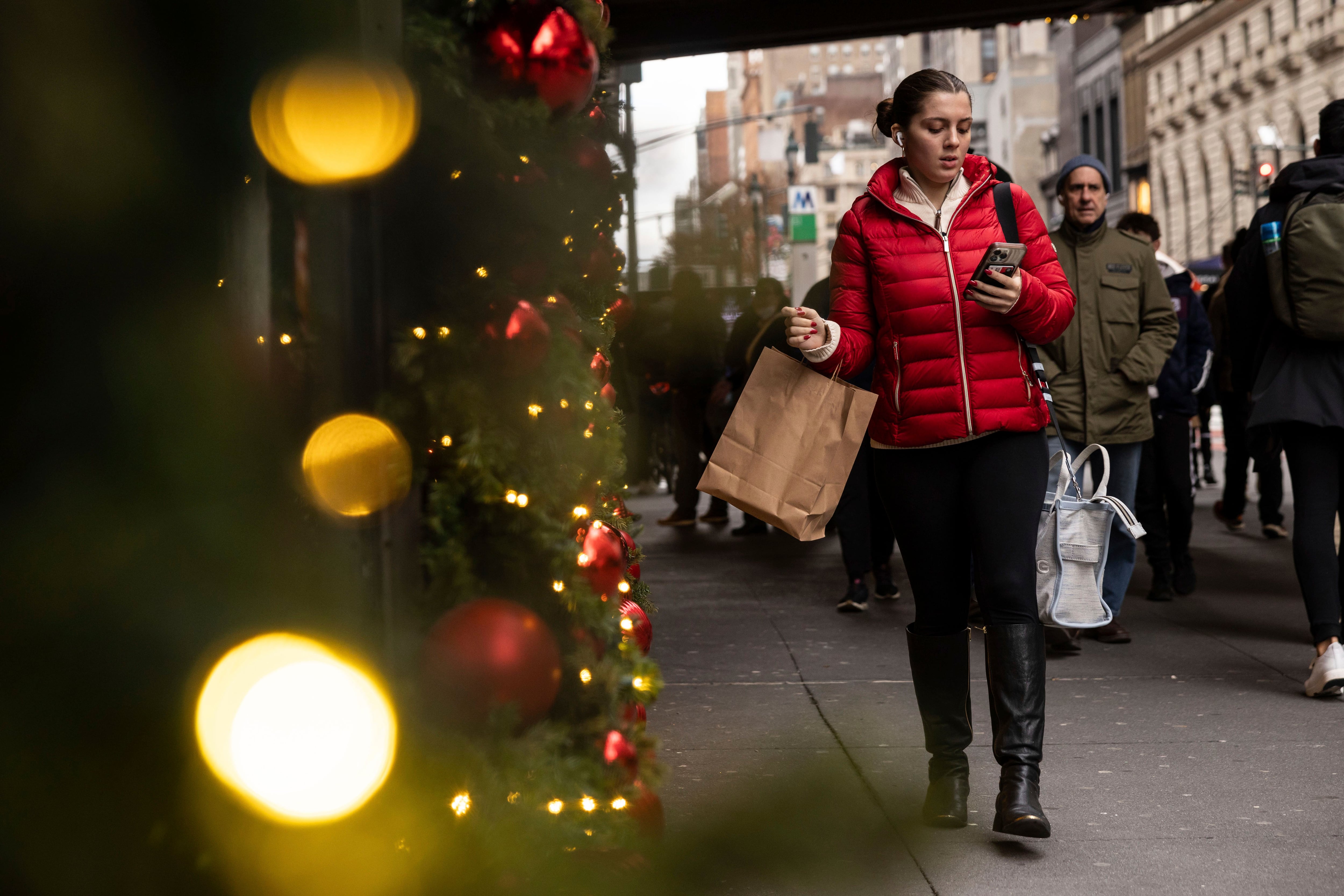 Last-minute Christmas shopping? What your fellow shoppers are buying