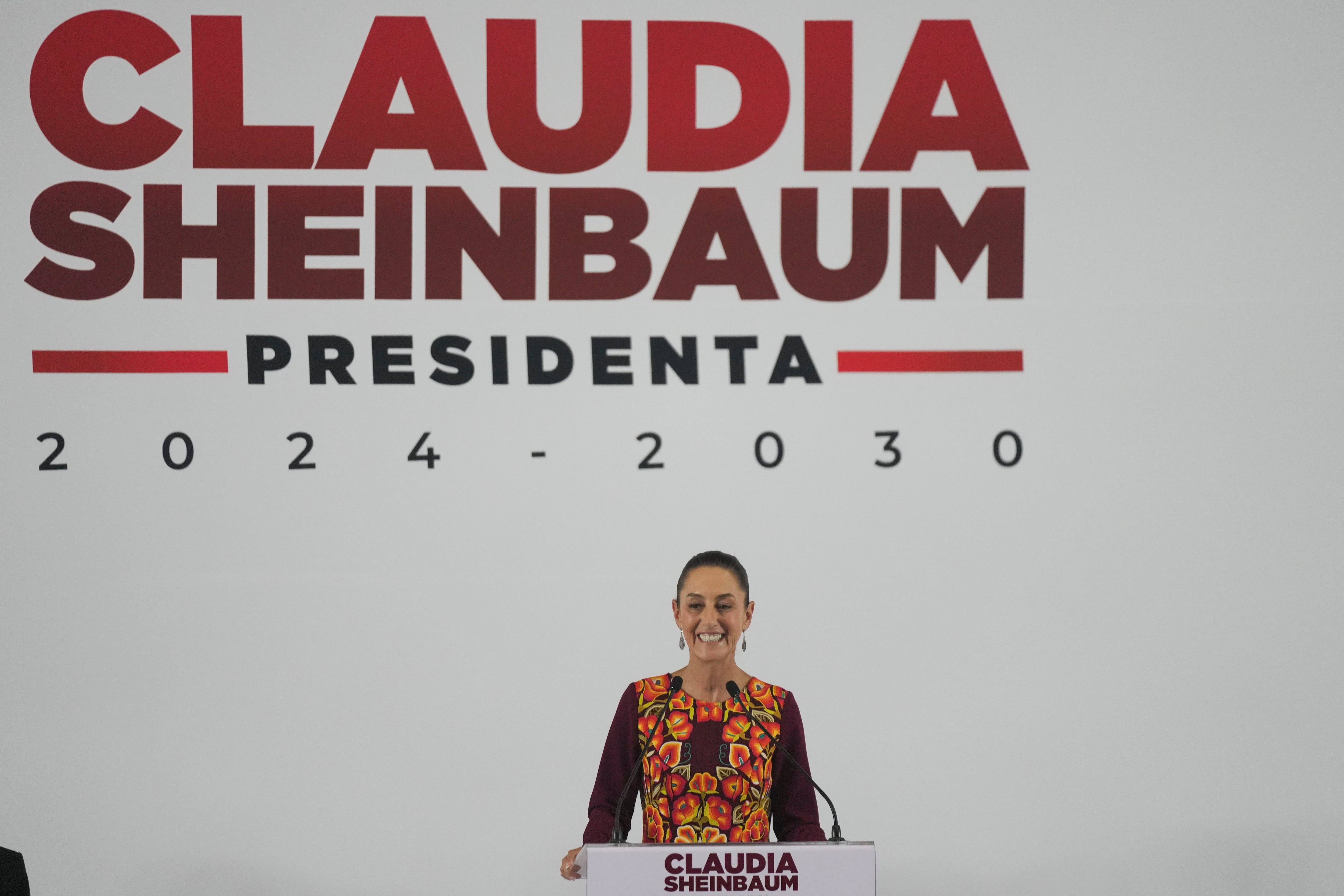Mexico's incoming president announces top posts but her new cabinet includes familiar faces thumbnail