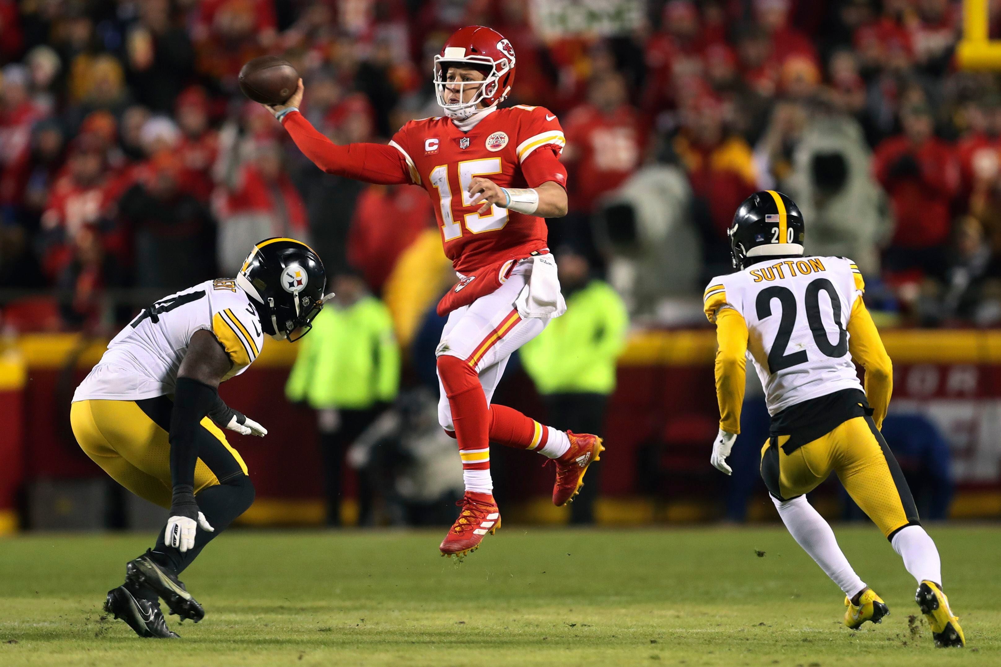 Patrick Mahomes marvels at Josh Allen's Saturday-night performance