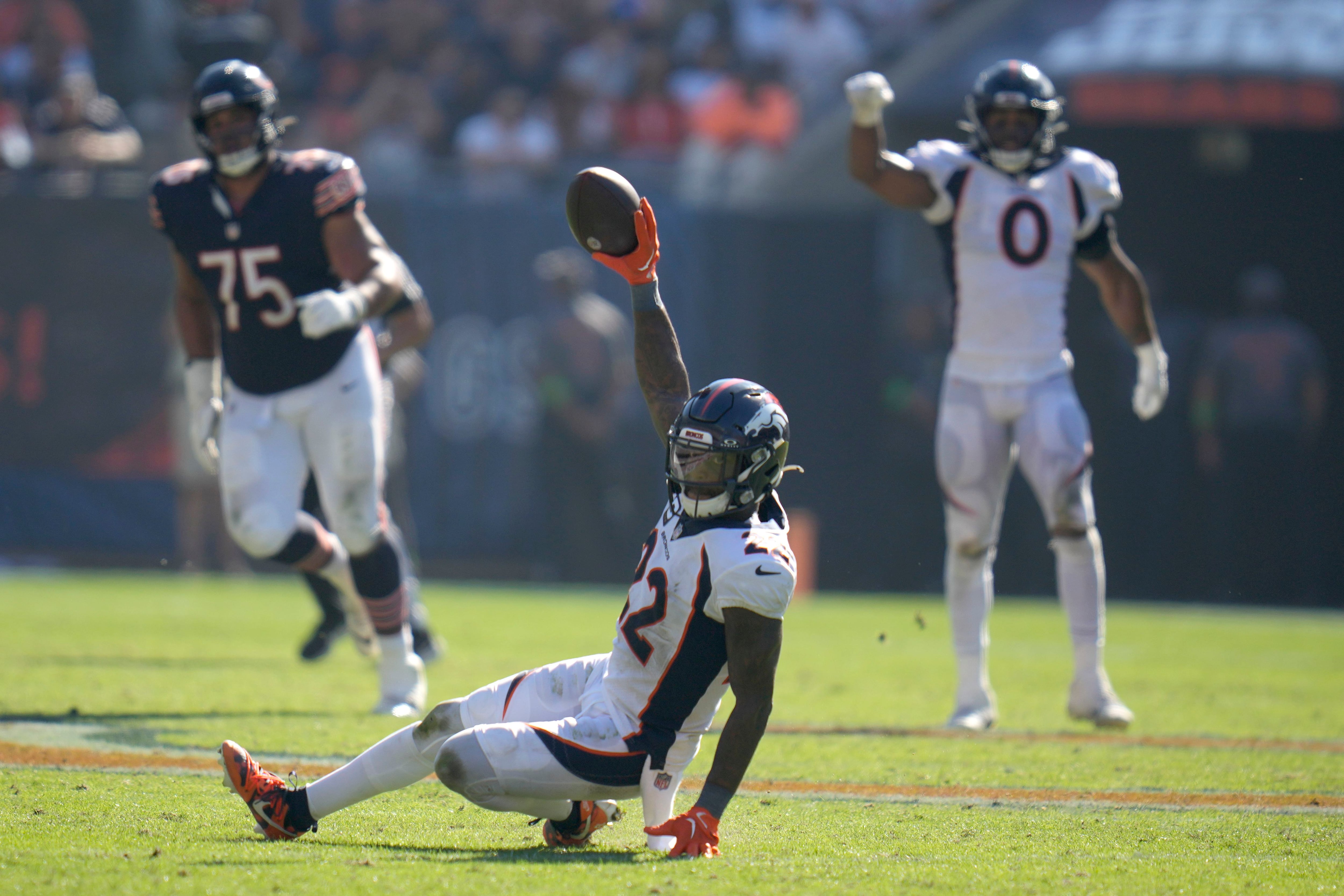 Russell Wilson throws 3 TDs, Broncos rally from 21 down to top