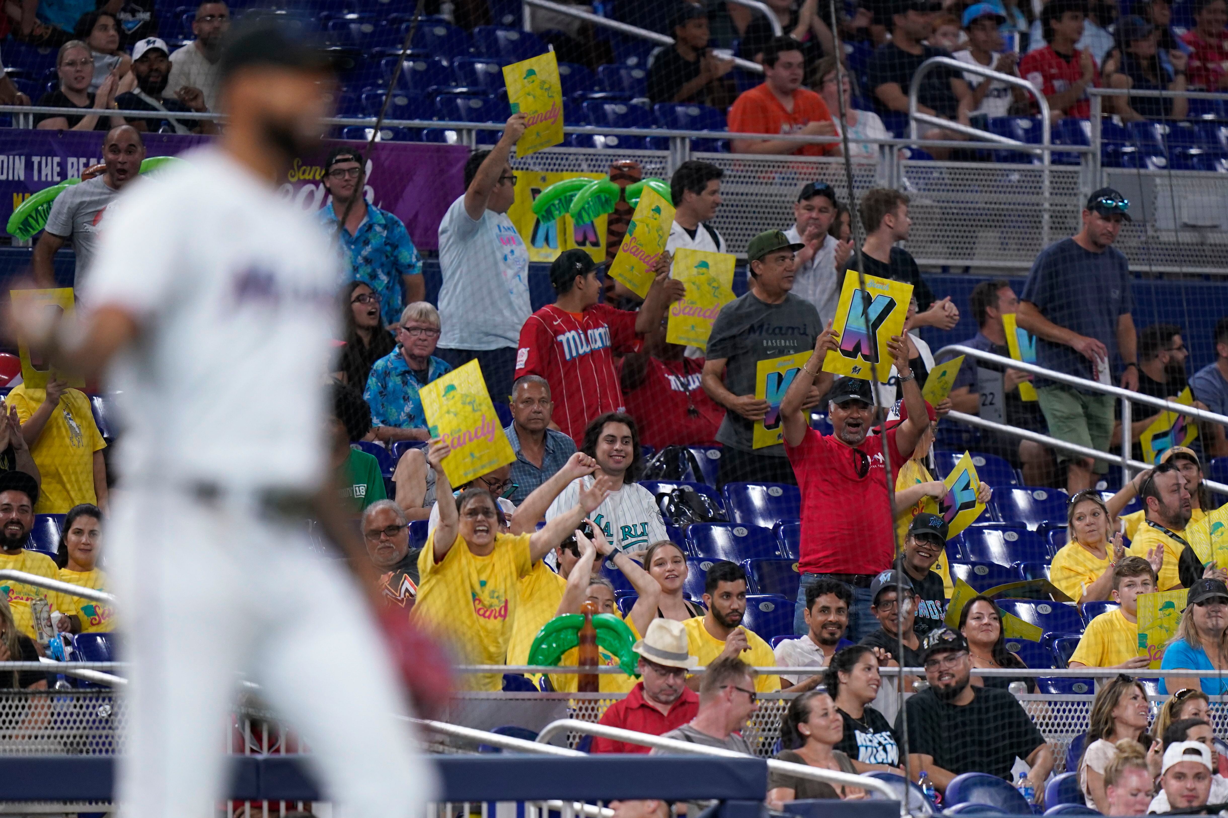 Sandy Alcantara tosses complete-game, 5-hitter as the Marlins beat Yankees  3-1 National News - Bally Sports