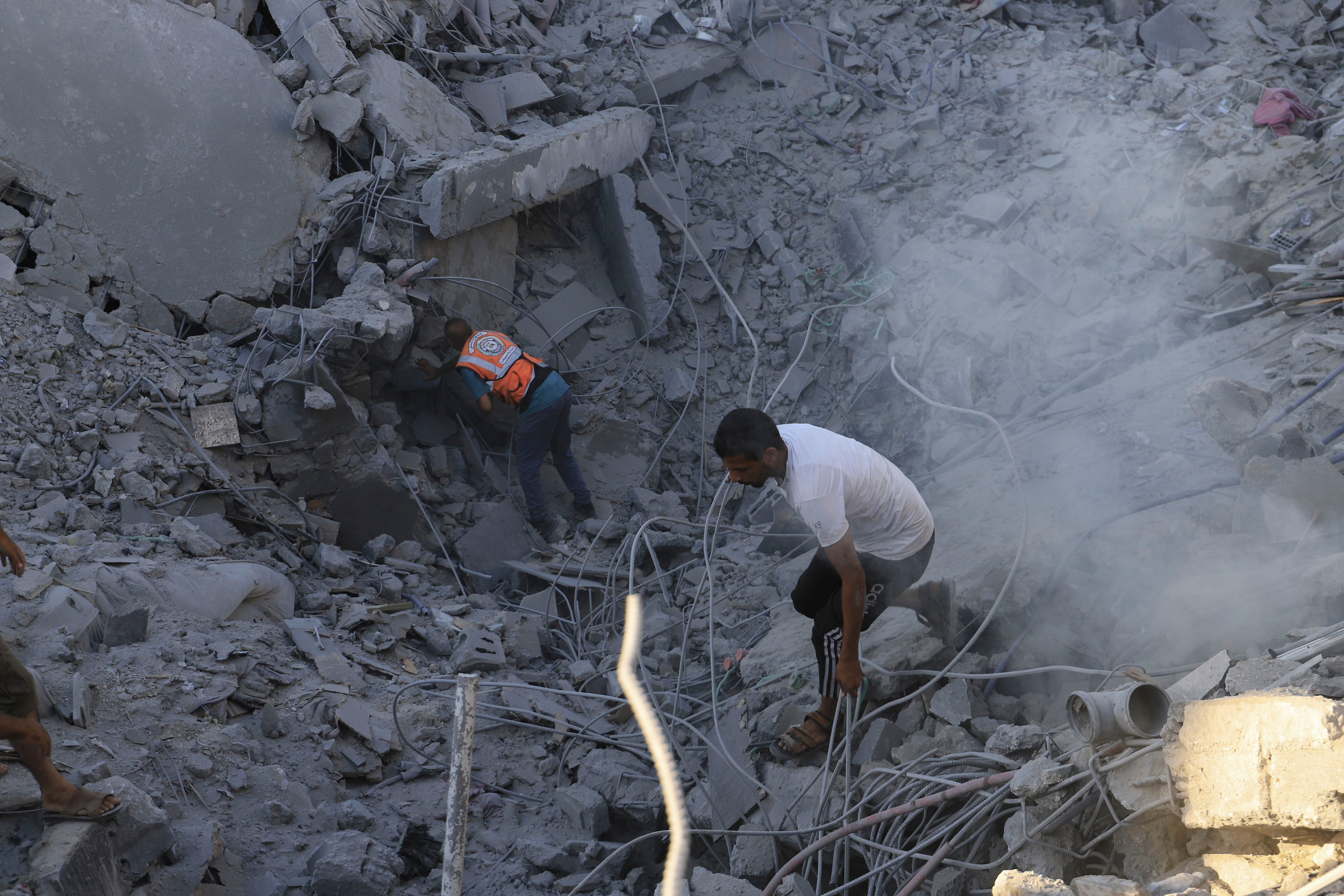 Palestinian death toll from Israel-Hamas war surges past 38,000, Gaza Health Ministry says thumbnail