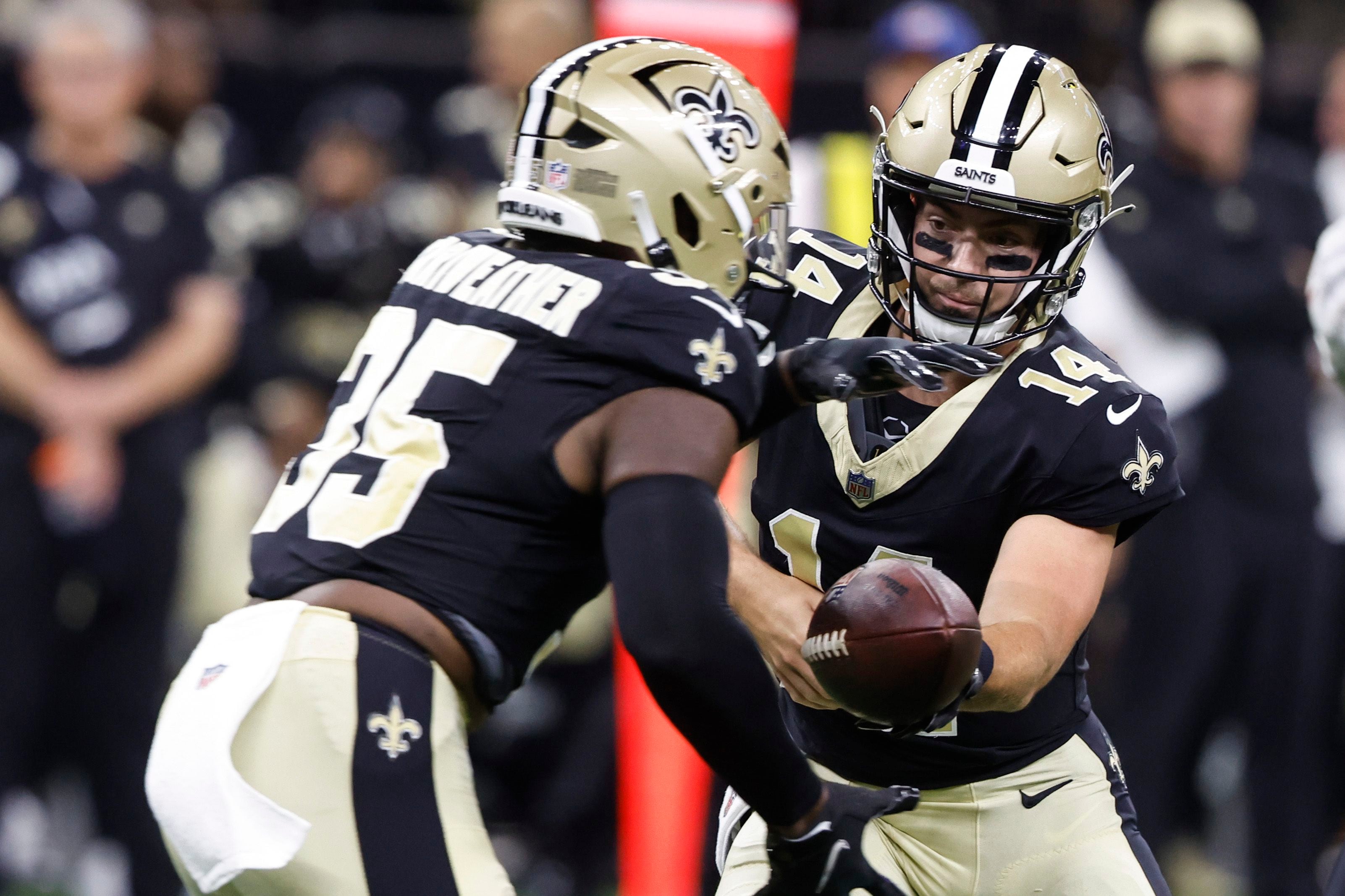 New Orleans Saints Derek Carr ends first Saints preseason drive with 4-yard  TD pass to wide receiver Keith Kirkwood