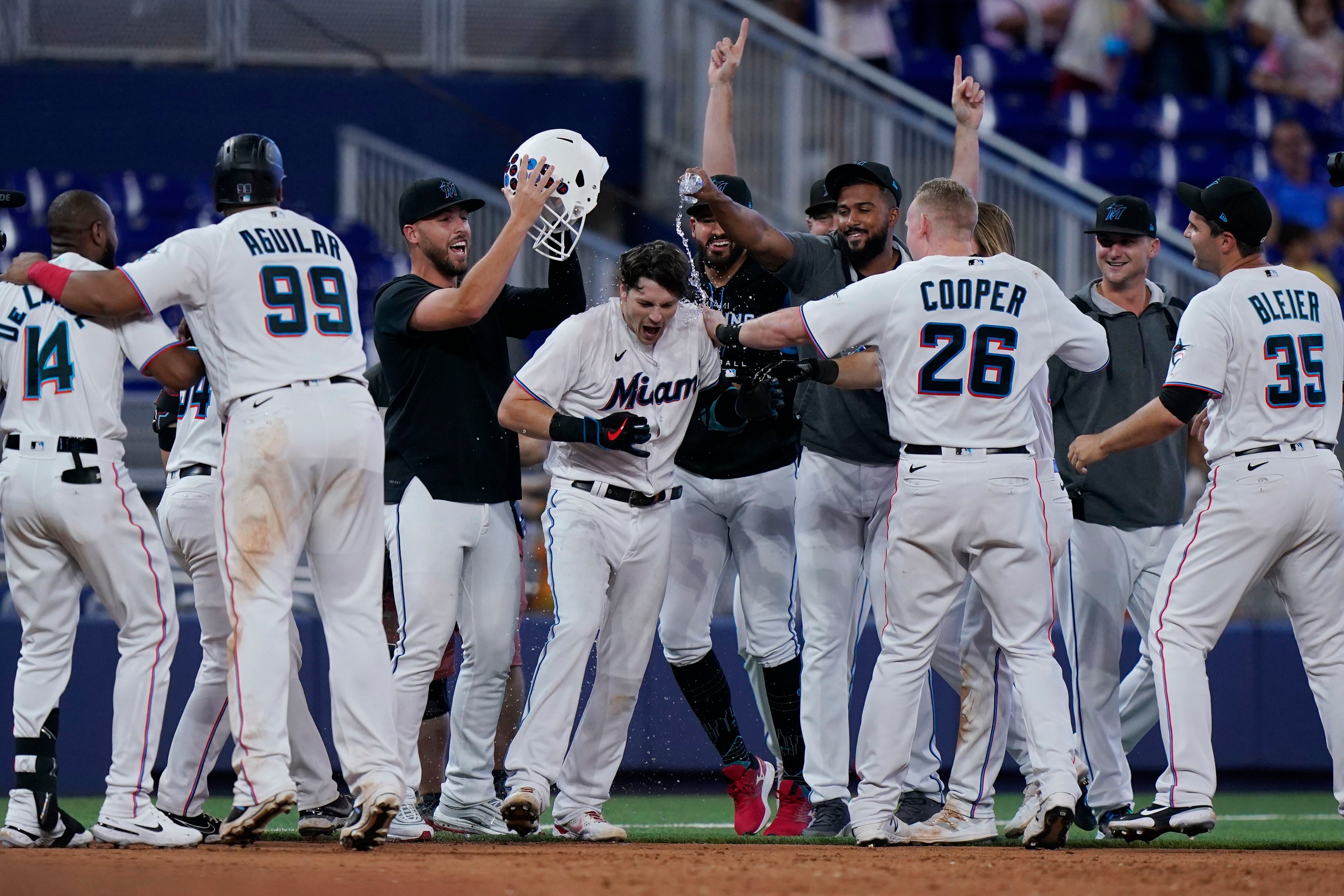 Sixth-inning surge powers Miami past Towson to open series - The