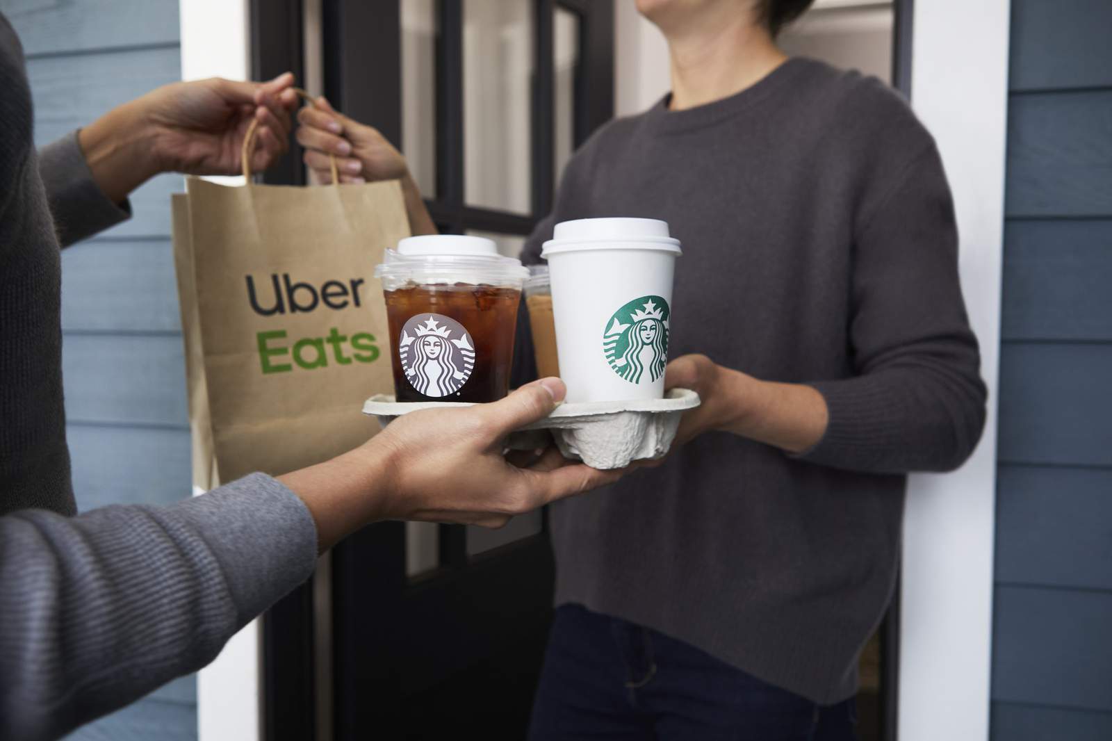 Wake up, Orlando: Starbucks delivery now available on Uber Eats app