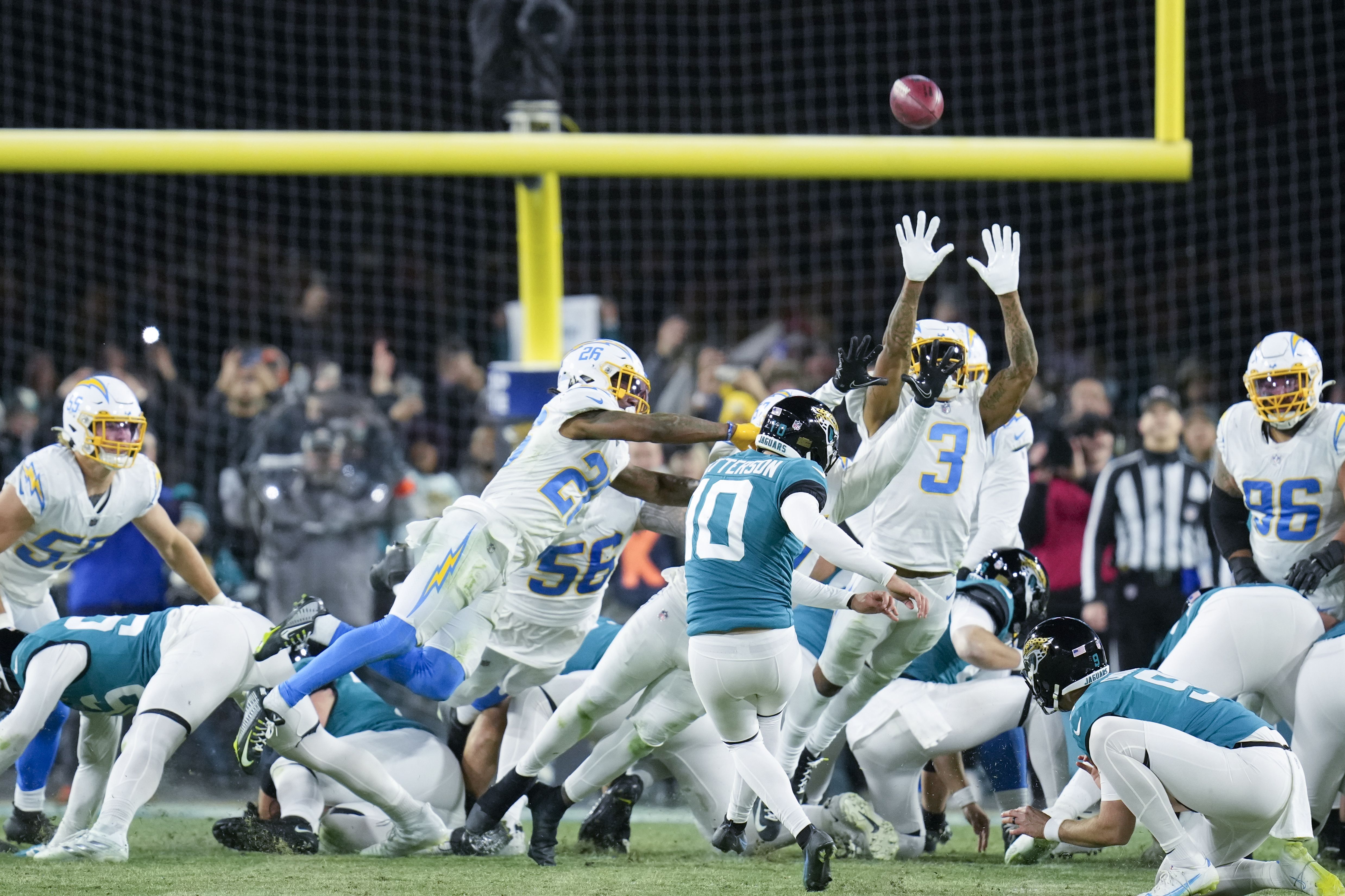 Jaguars' Trevor Lawrence celebrates victory at Waffle House