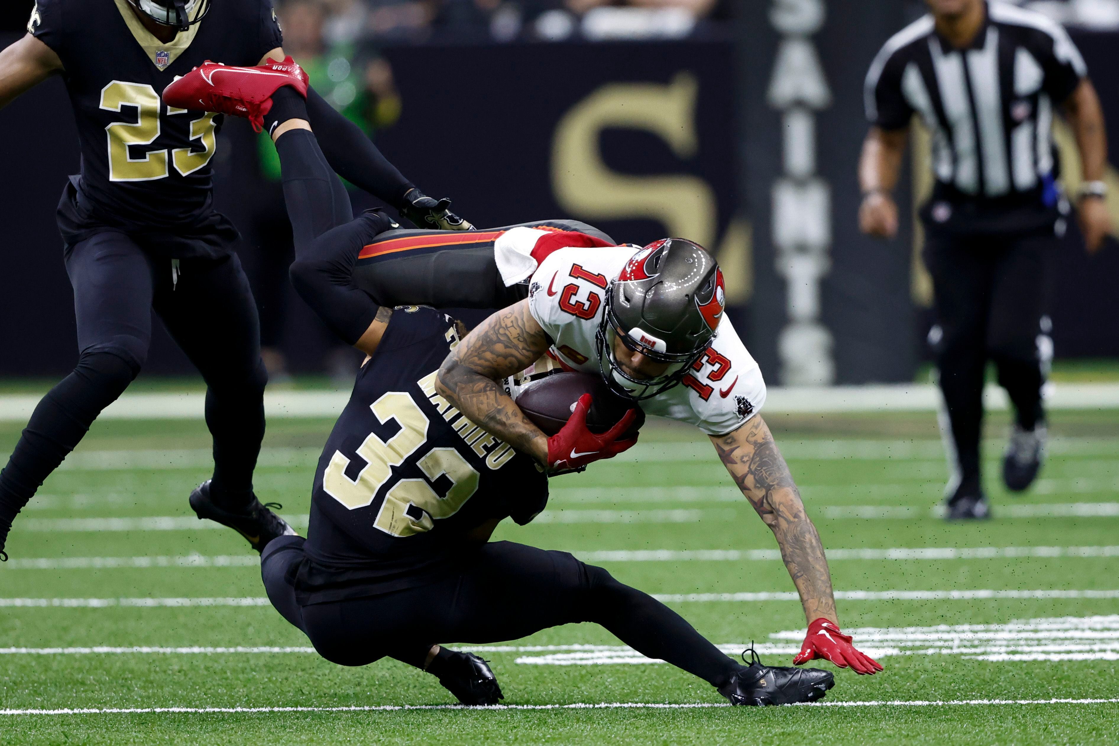 Buccaneers WR Mike Evans suspended one game without pay following  'unnecessary roughness' during Saints game