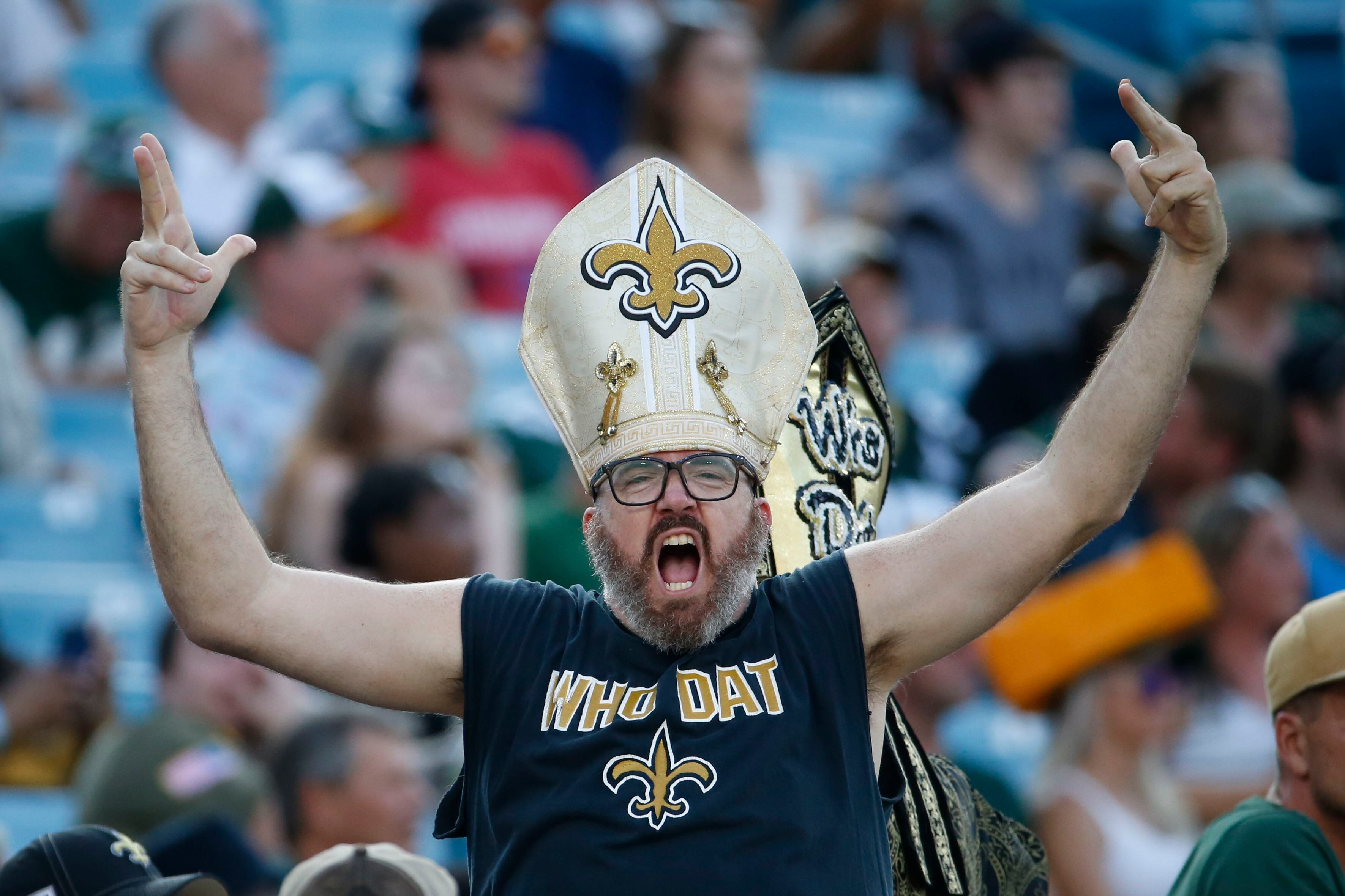 Winston, Saints, overcome displacement, pound Packers 38-3