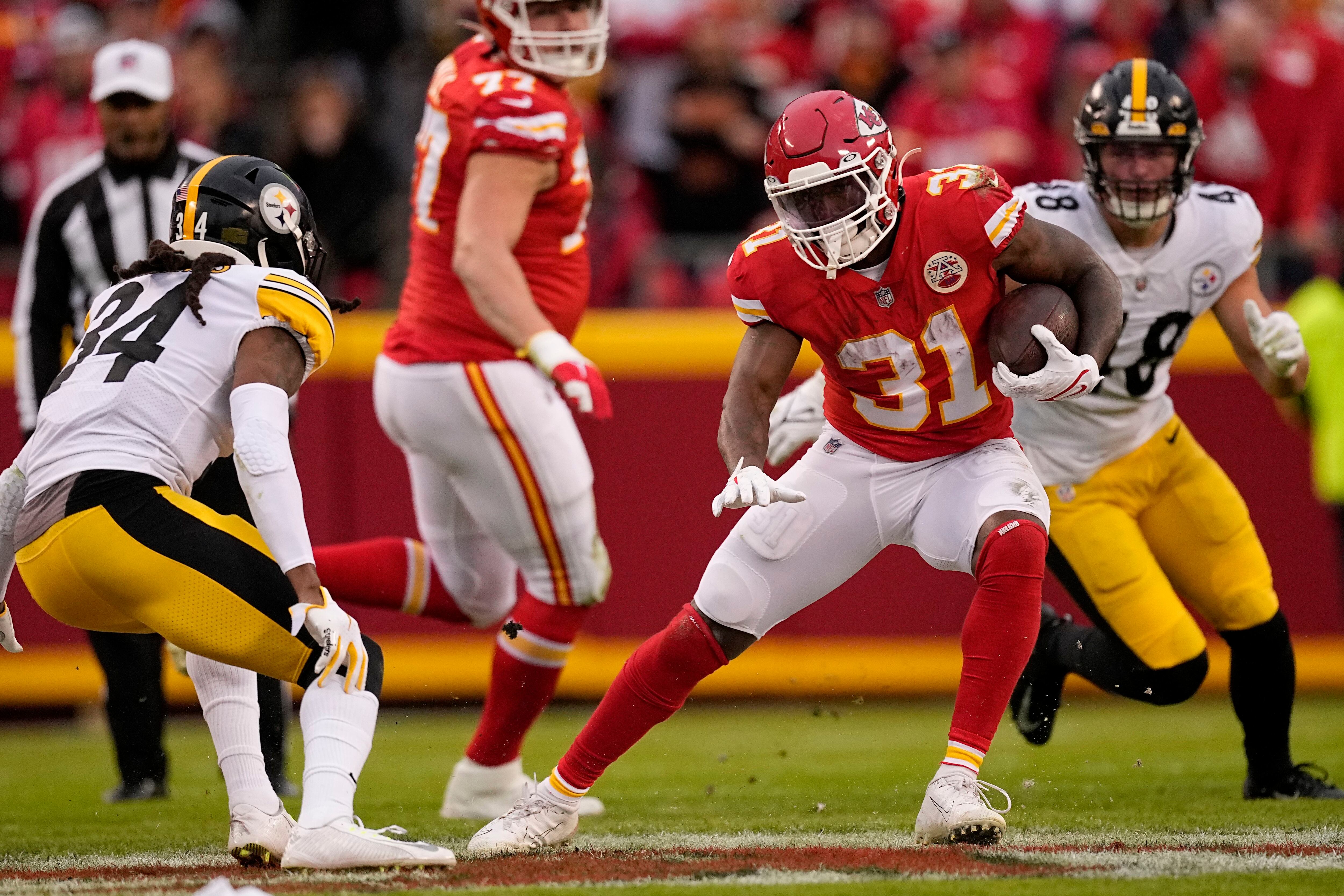 Chiefs rout stumbling Steelers 36-10 to clinch AFC West