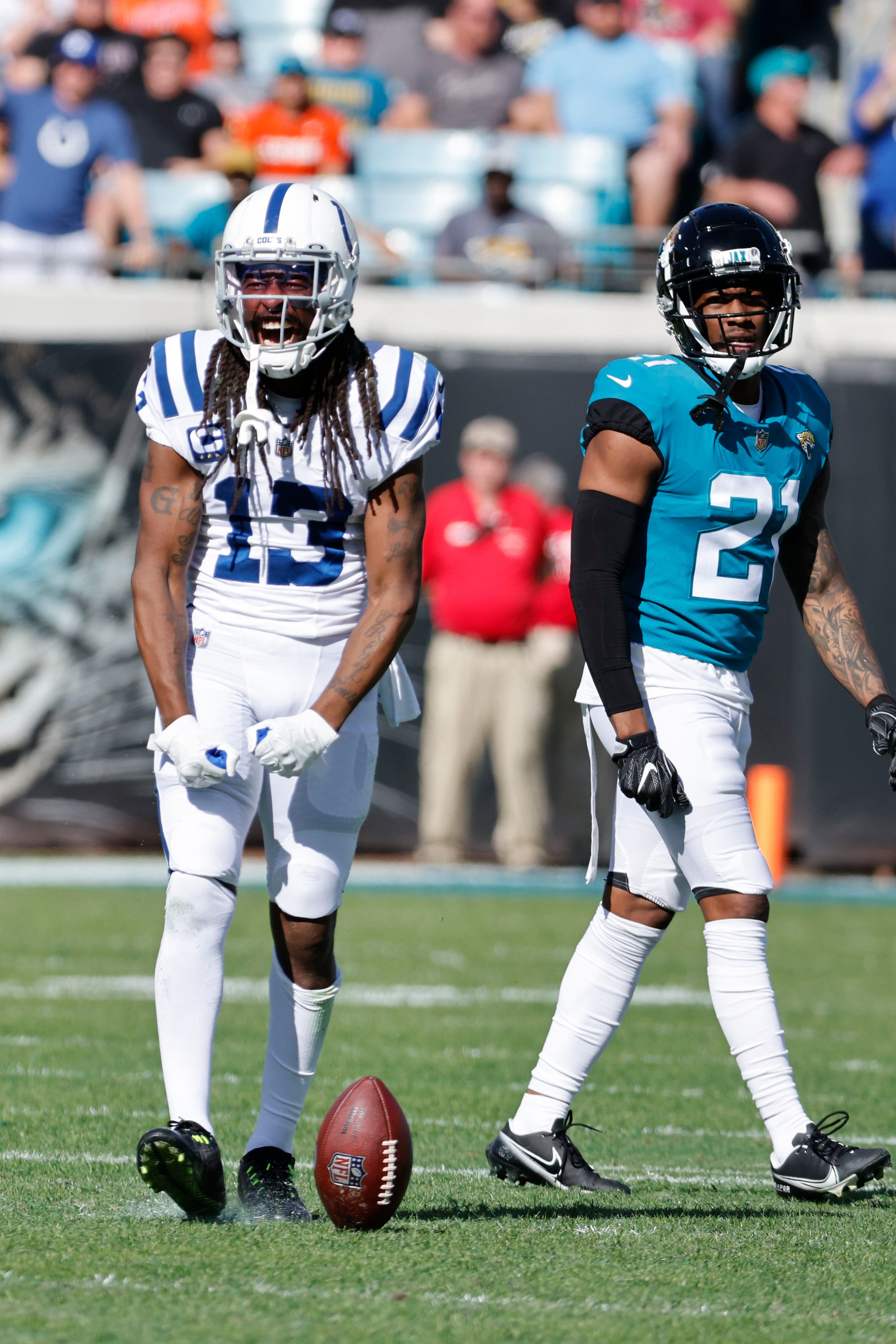 Jaguars clown game: Jacksonville fans mock Shad Khan vs. Colts