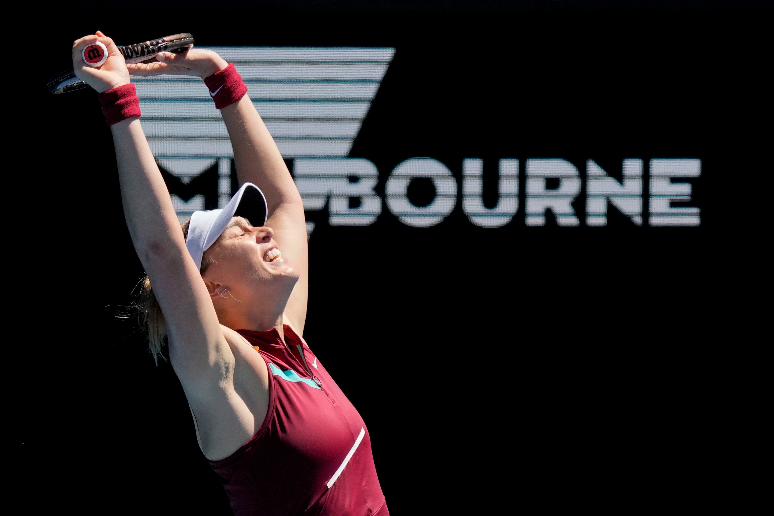 Berrettini and Anisimova Win Final-Set Tiebreaks to Stay Alive in Melb