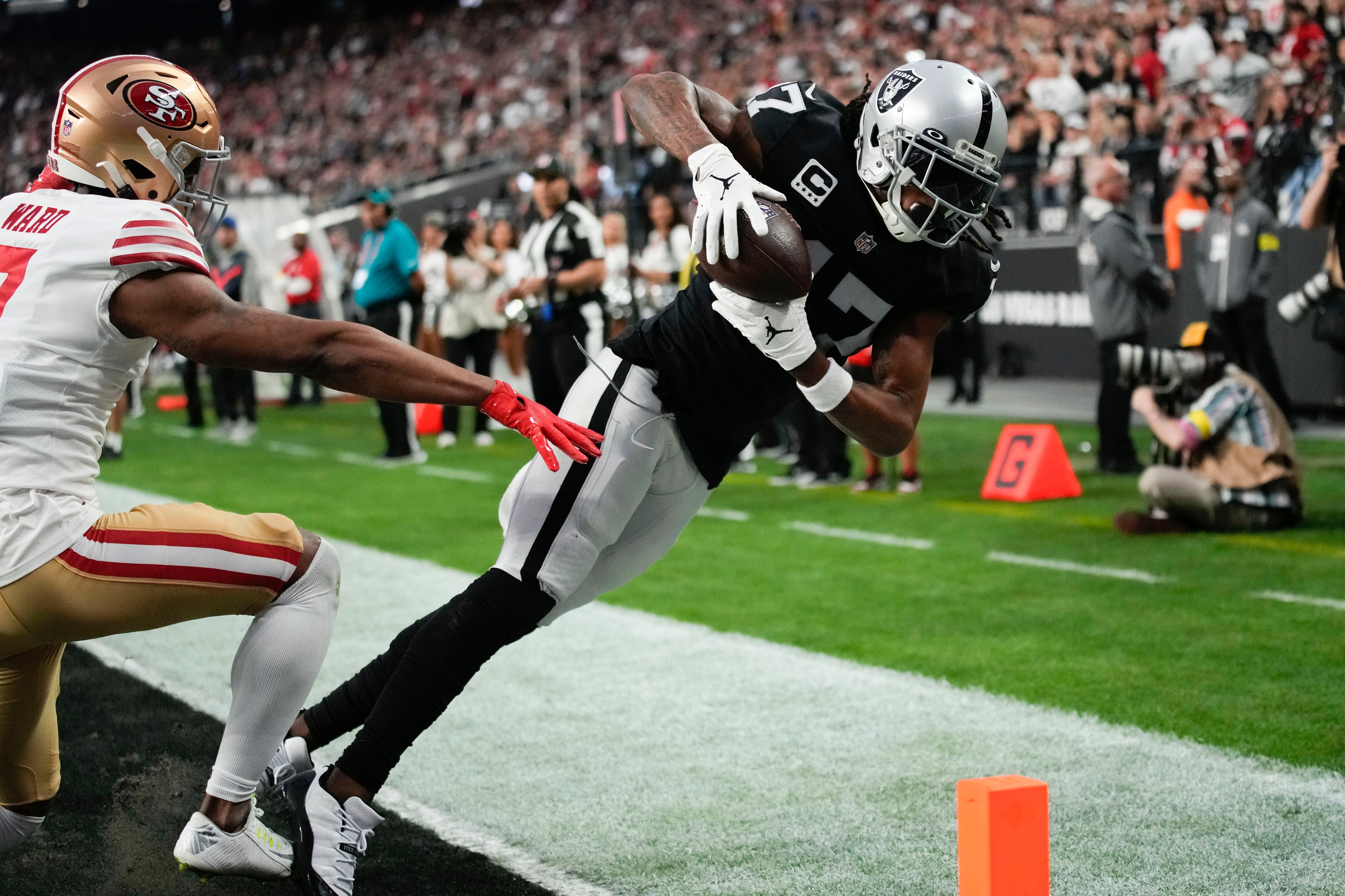 Raiders offense awakens for late game-tying TD vs. Patriots, Raiders News