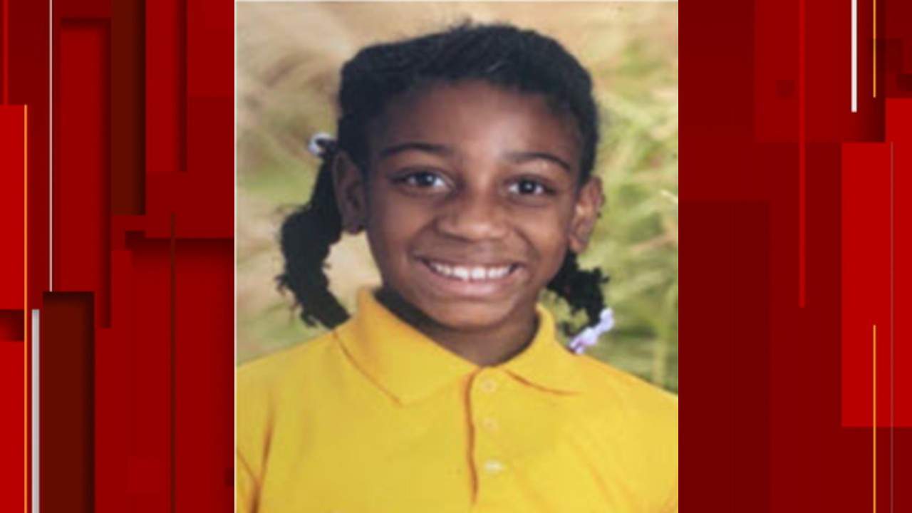 Authorities search for 11-year-old Florida girl who went missing after taking out trash