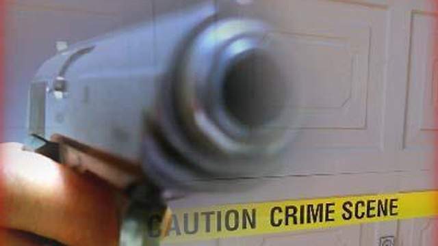 Officials: Florida woman dies in gunfire with deputies