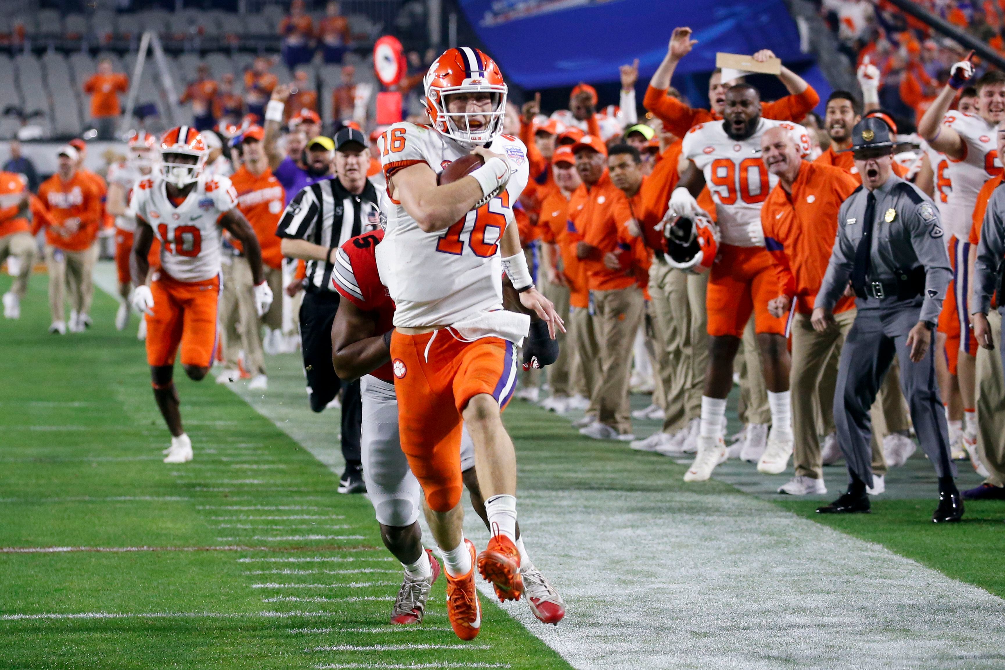 Urban Meyer purchases home on same street as Tim Tebow