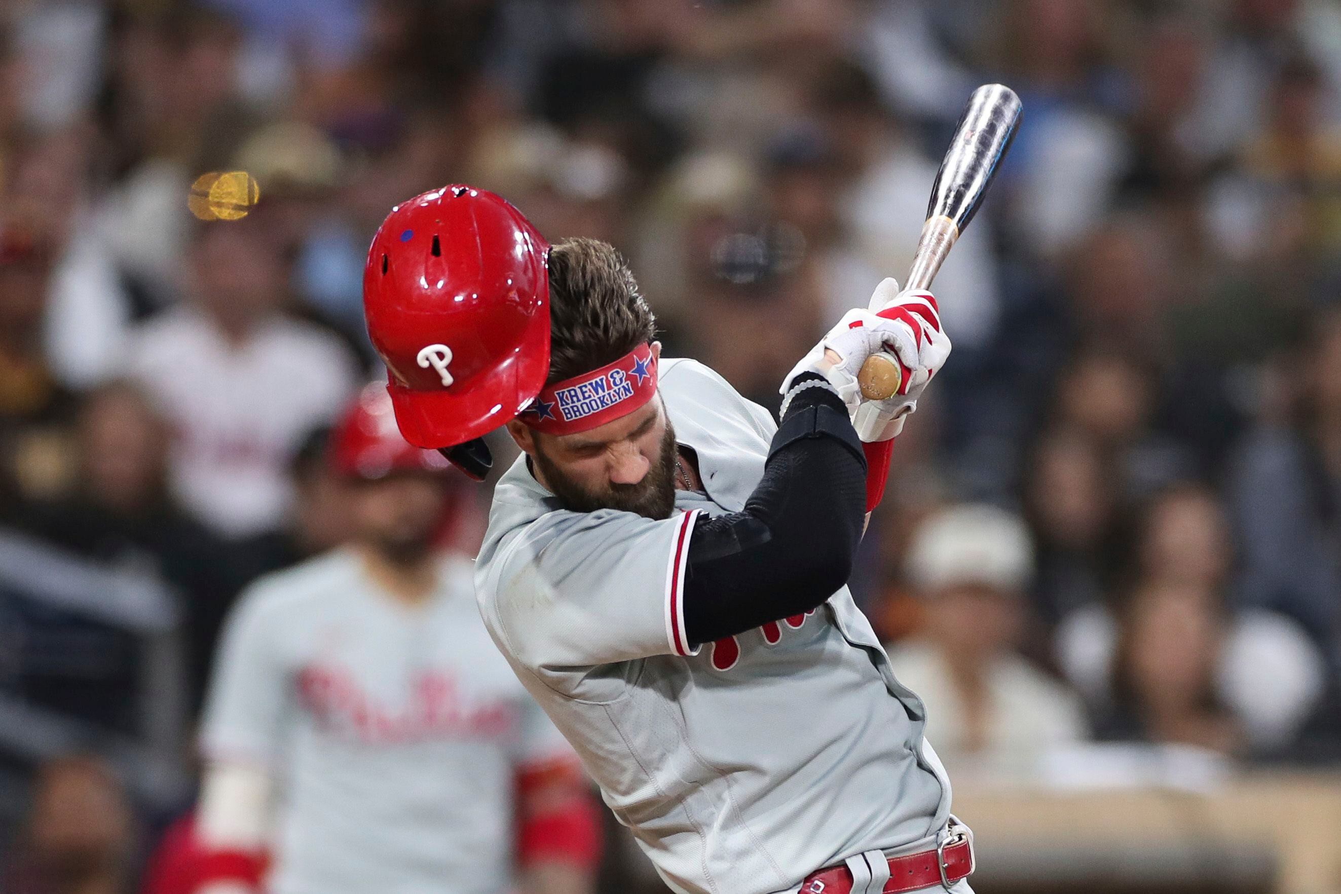 Moments after hitting Bryce Harper, Genesis Cabrera hits Didi