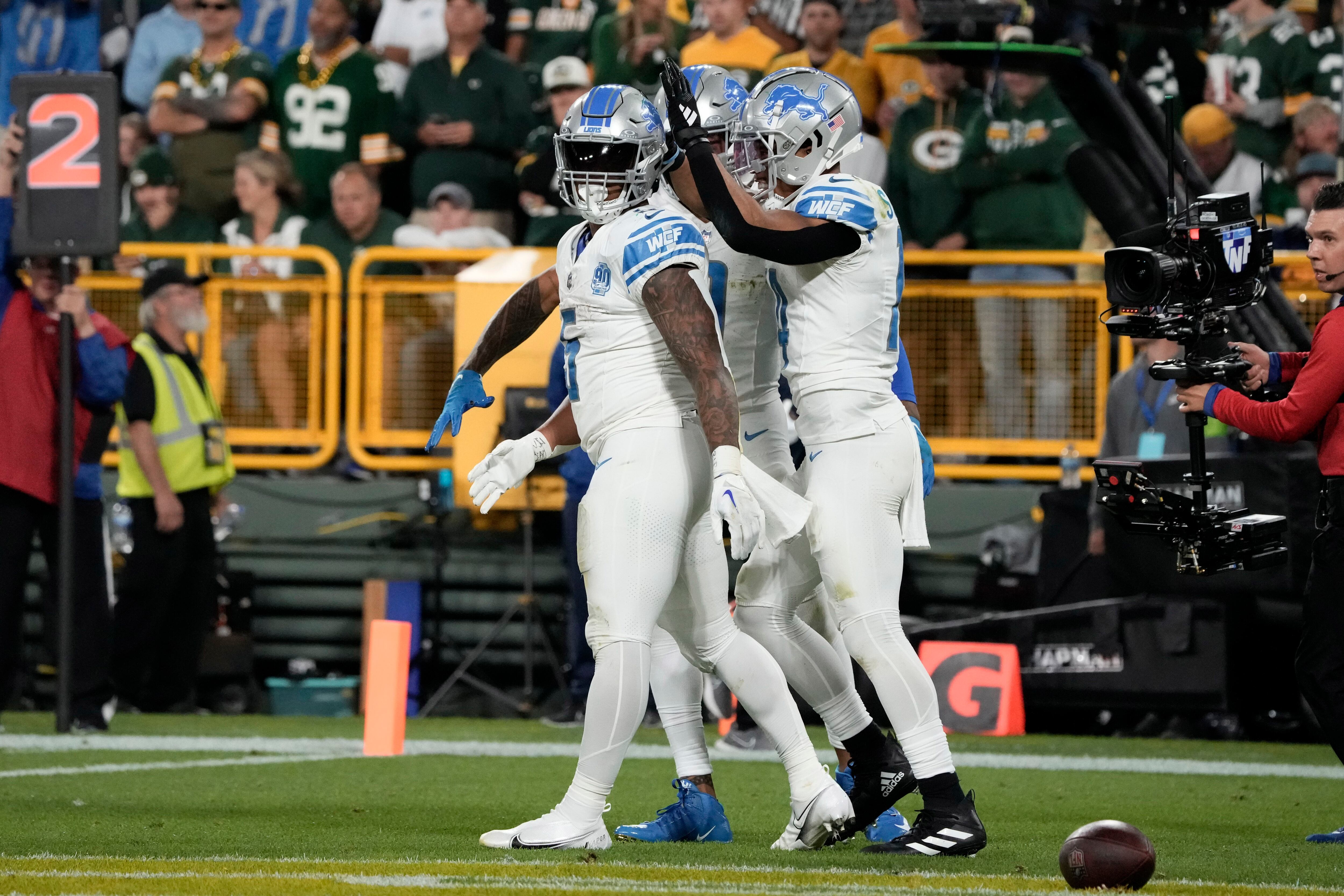 Watch: David Montgomery's back with two first-half touchdowns - Pride Of  Detroit