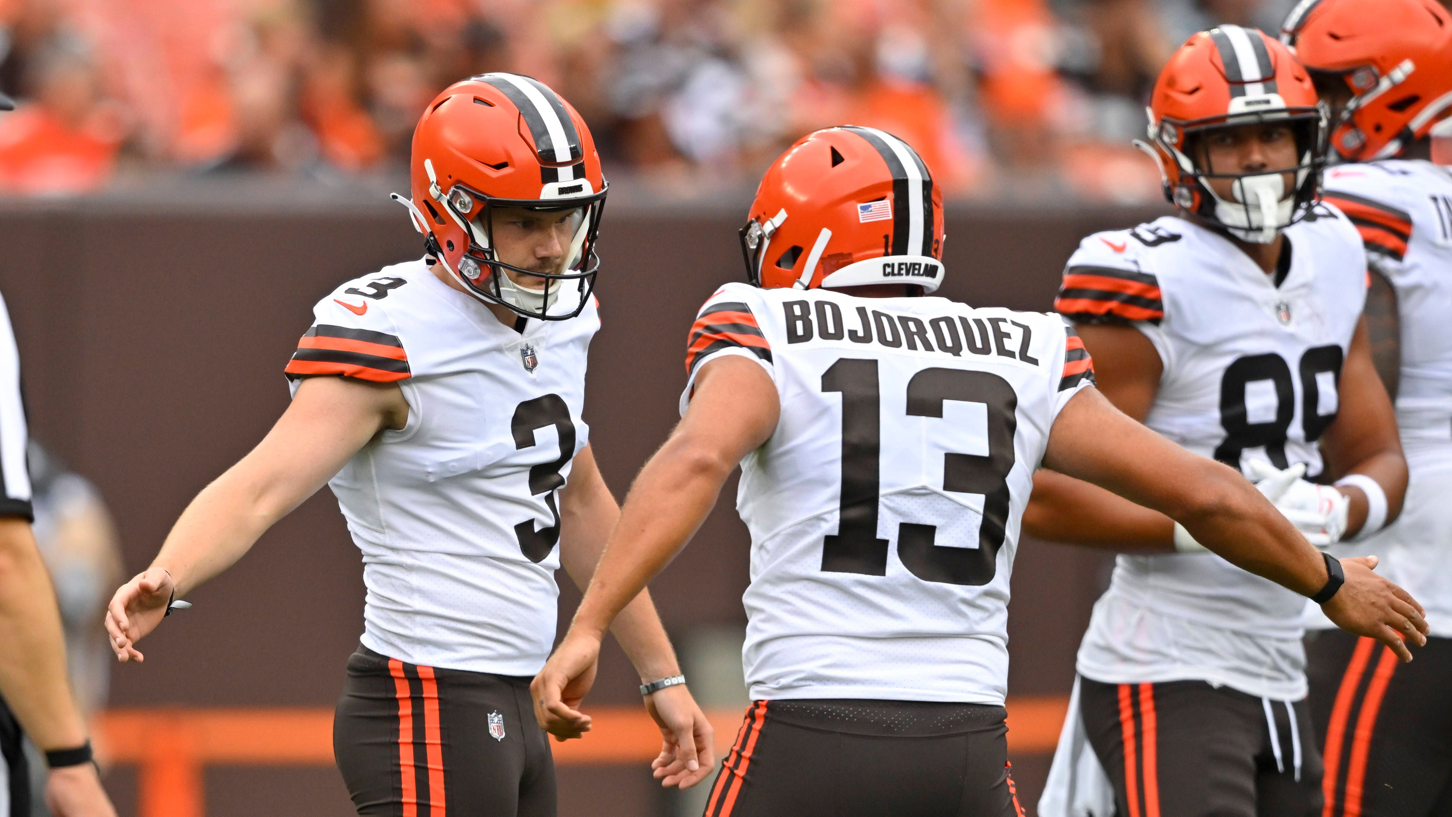 Backup QBs Dobbs, Minshew shine, Eagles edge Browns 21-20 - Hawaii  Tribune-Herald