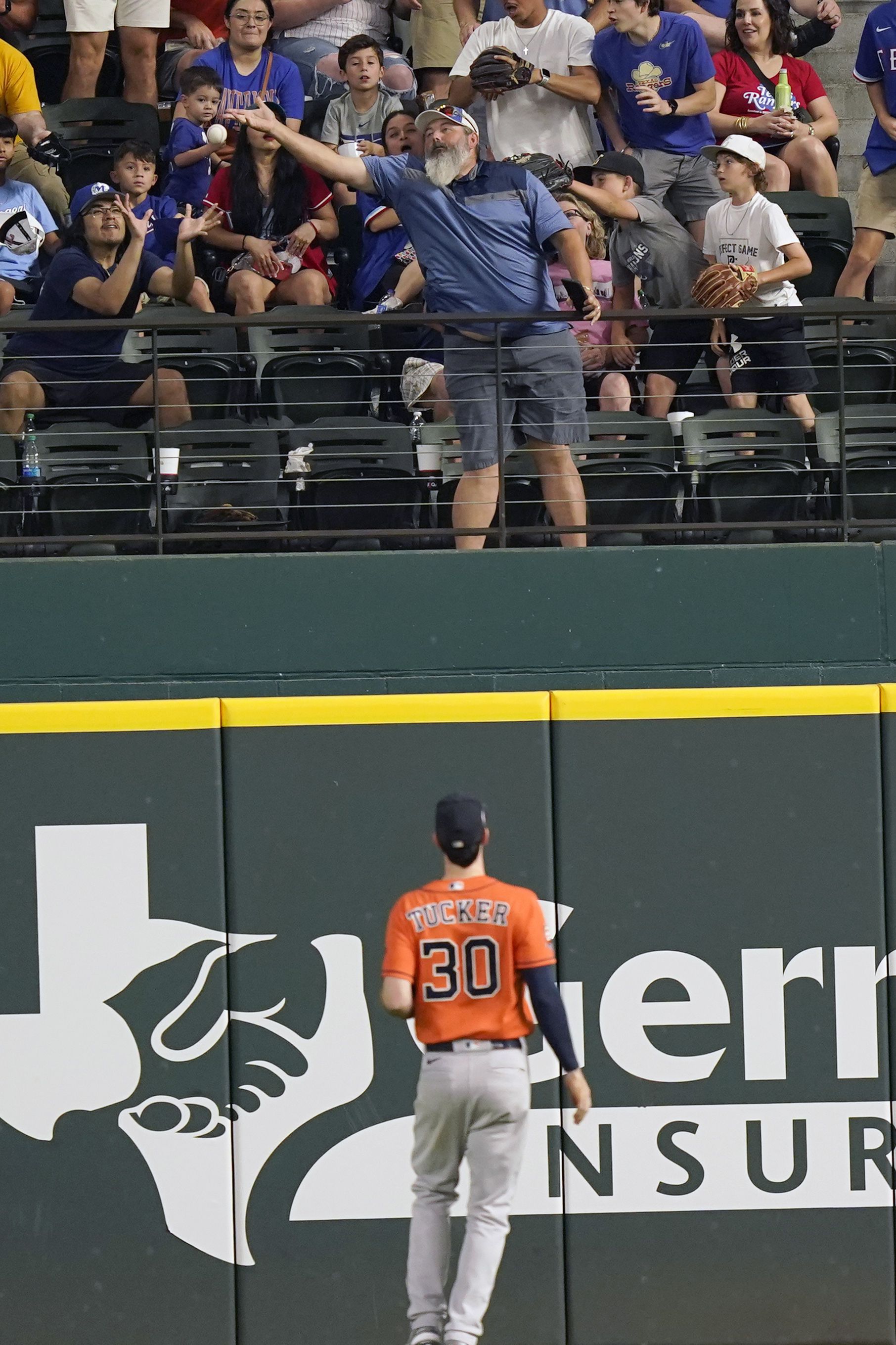 Astros 2 immaculate innings, Maldonado 3 RBIs to beat Texas