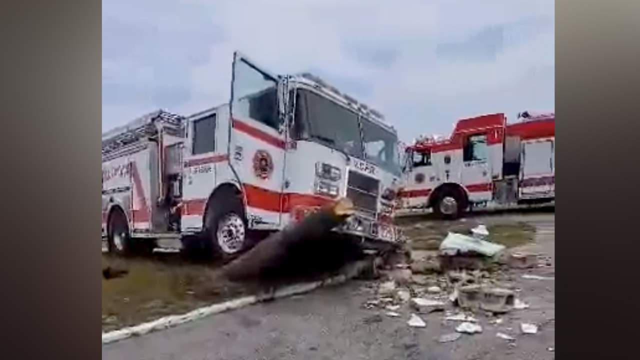 ‘Aggressive’ driver crashes head-on into firetruck in Volusia; 4 hurt