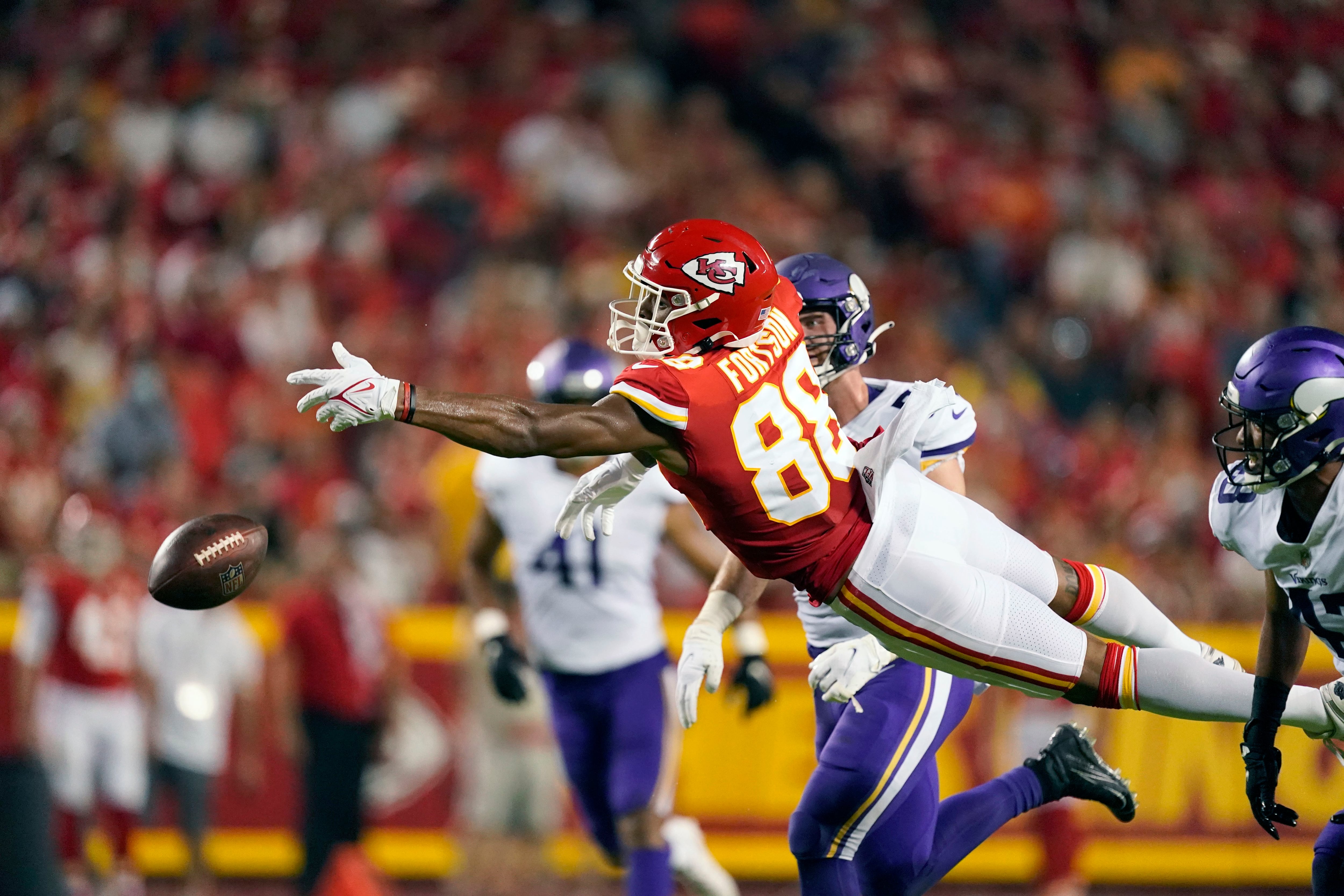 Mahomes sharp as Chiefs roll to victory over Vikings