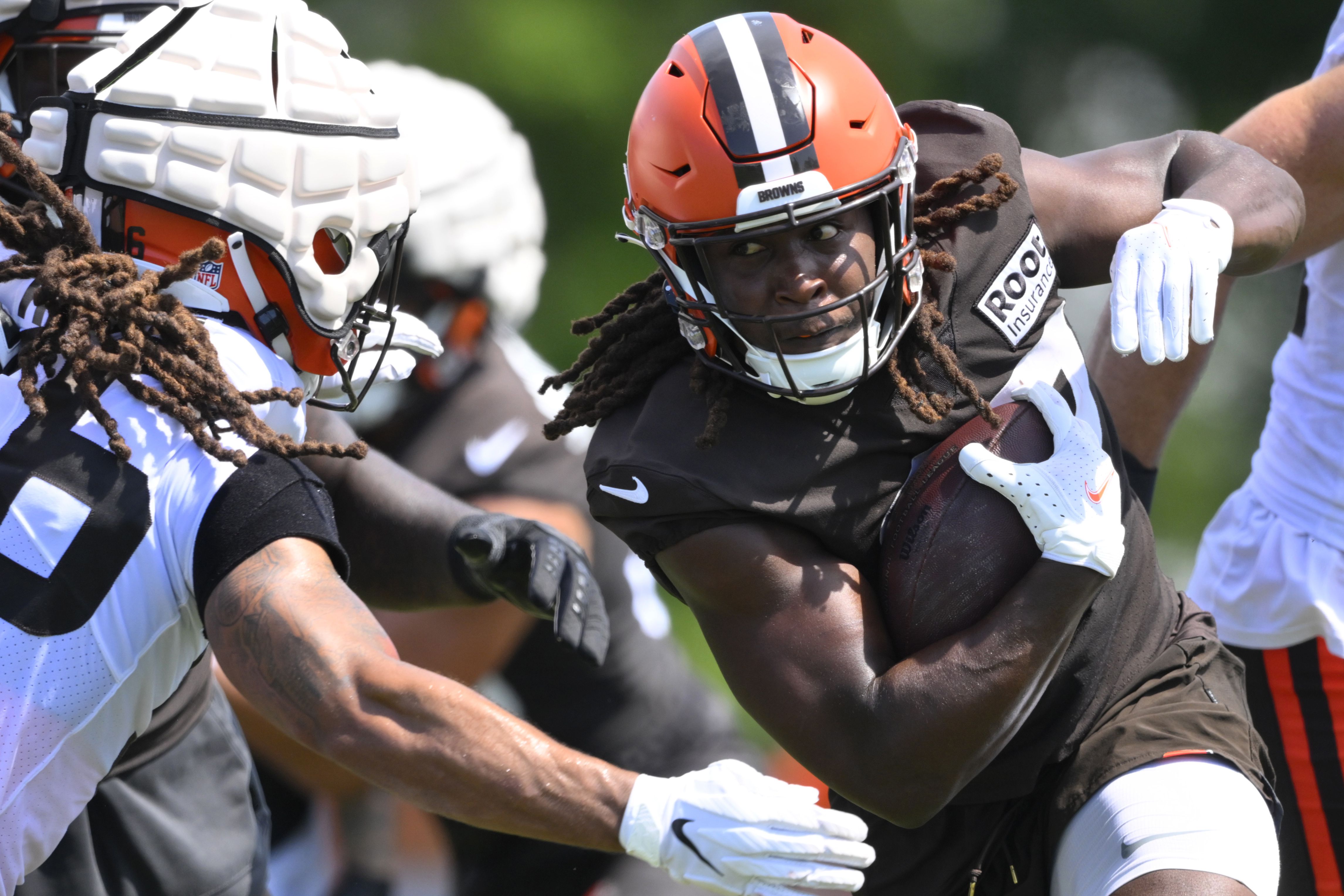 Browns turned to Hunt to jump-start offense against Bears - The