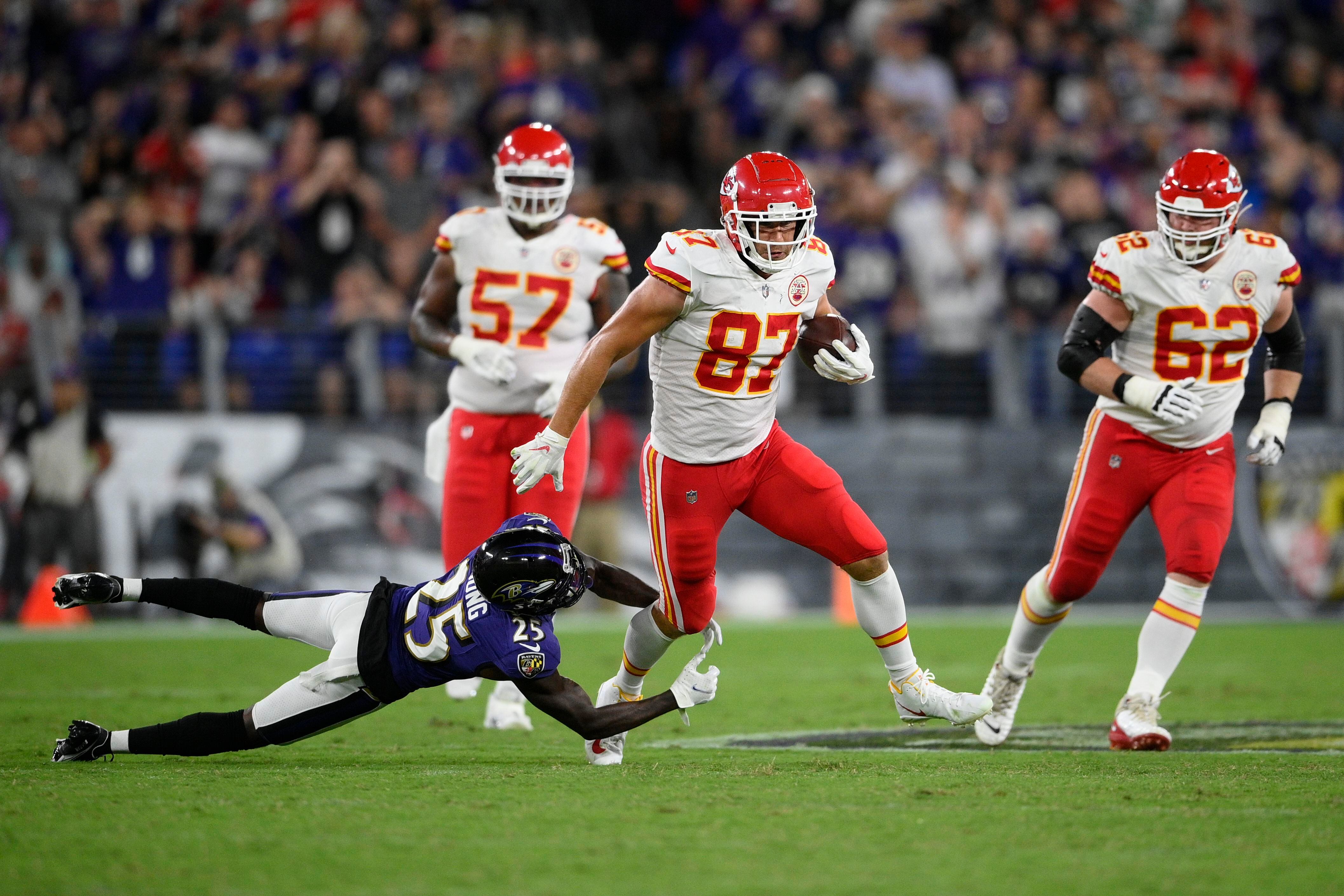 Lamar Jackson finally leads Ravens over Chiefs 36-35