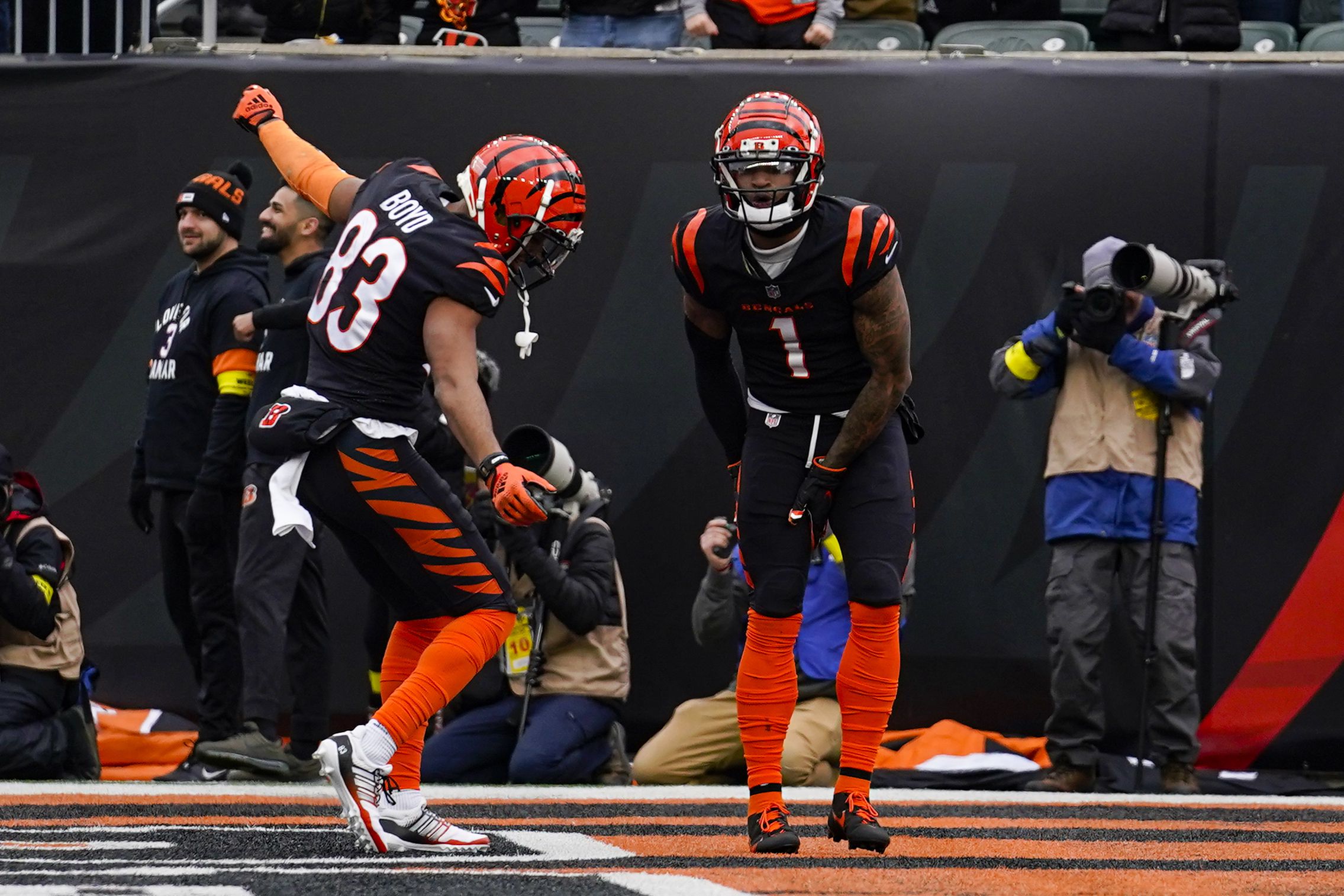 Ravens rest starters, focus on playoff rematch with Bengals - The