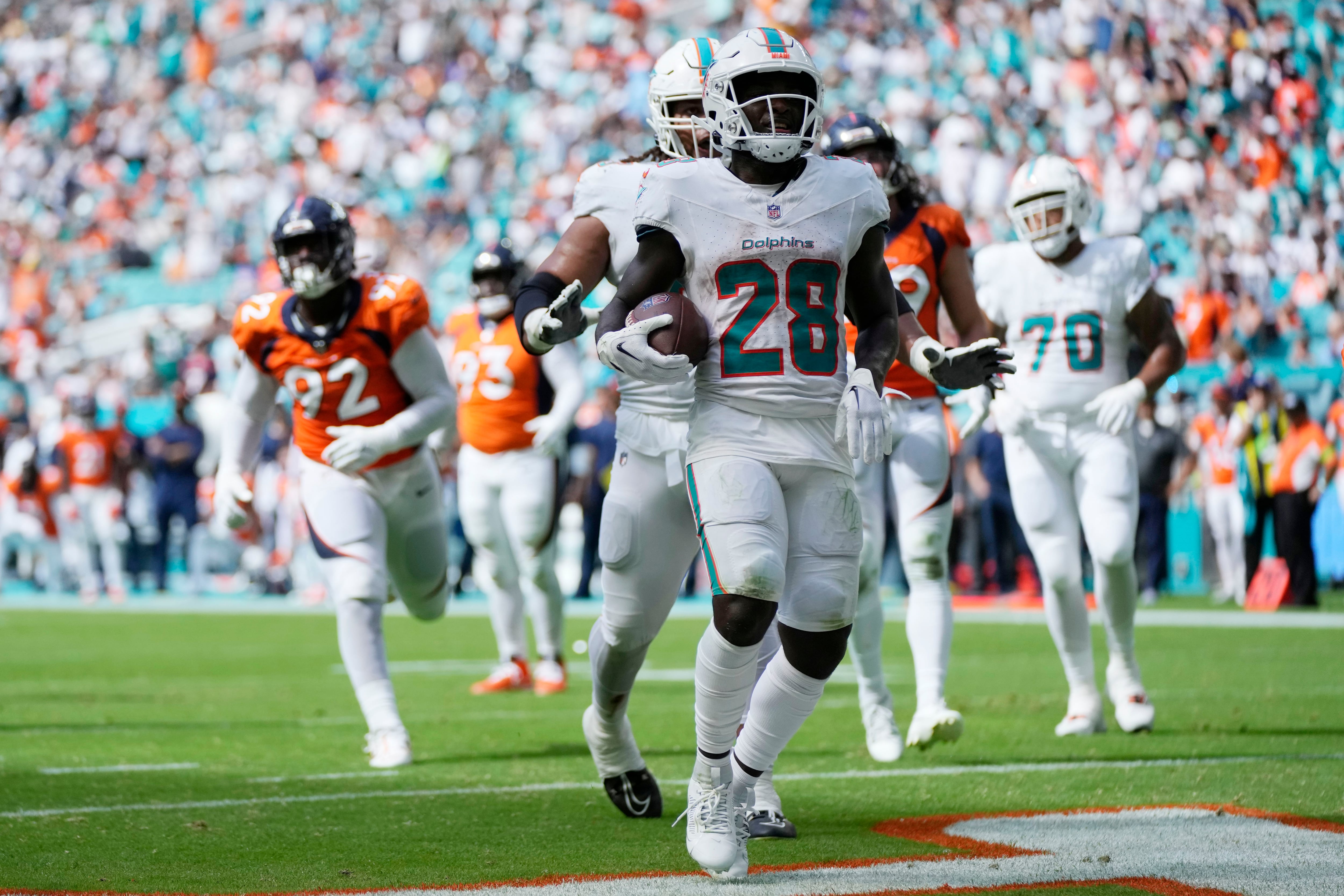 Miami Gardens, Florida, USA. 9th Dec, 2018. Miami Dolphins running