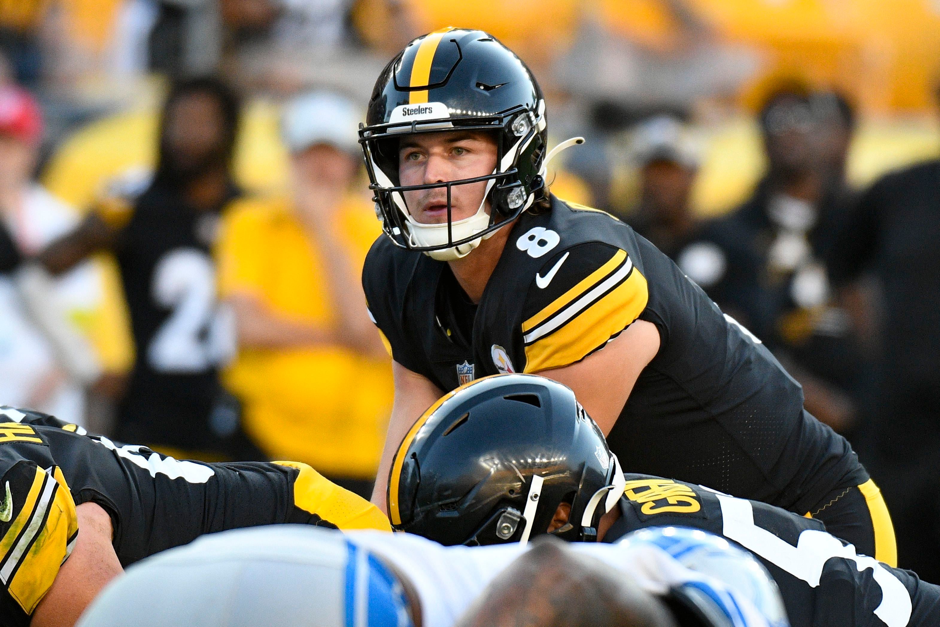 Steelers Coach Tomlin Won't Hold QB Kenny Pickett Back In Preseason