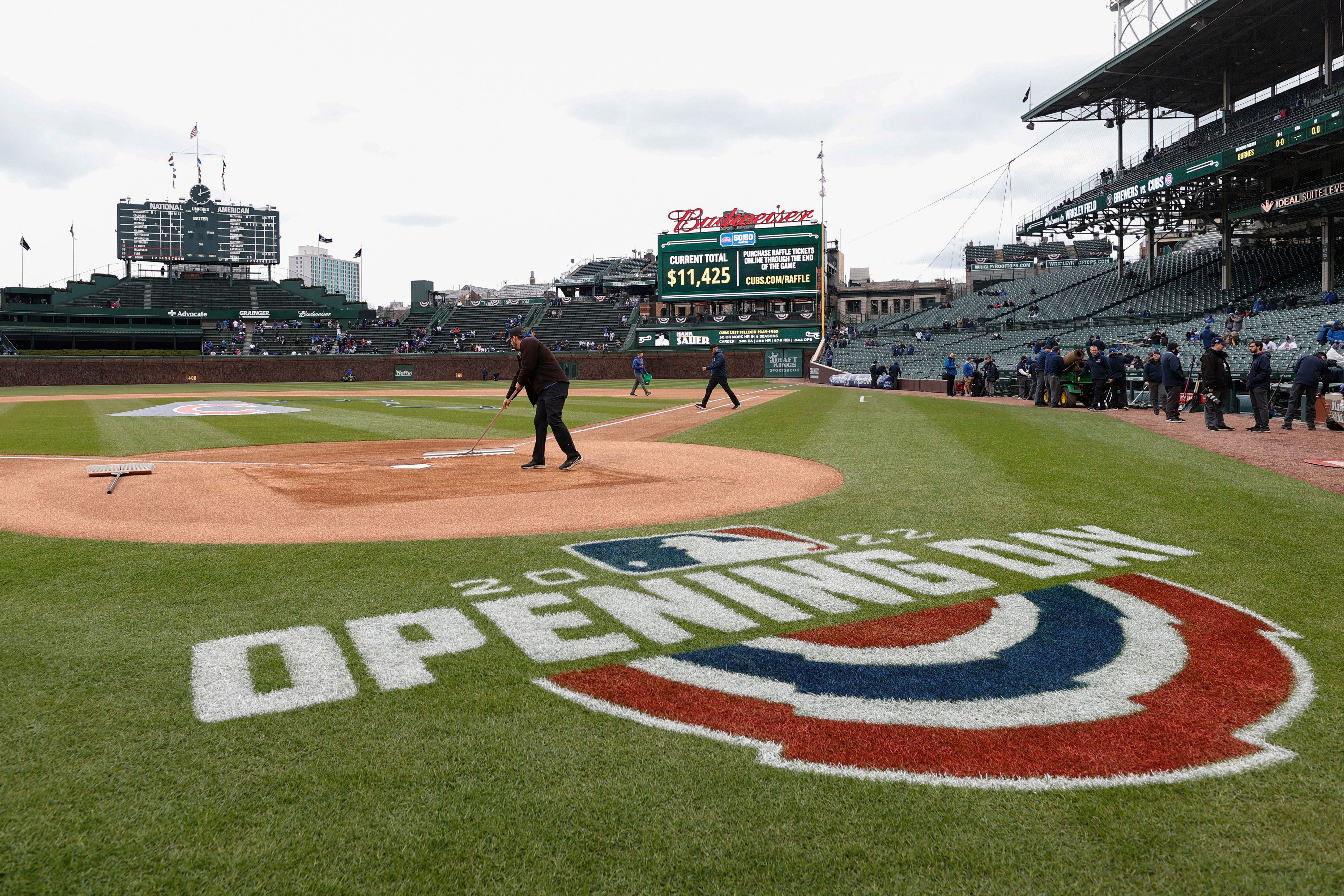 Japanese OF Suzuki finalizes 5-year deal with new-look Cubs