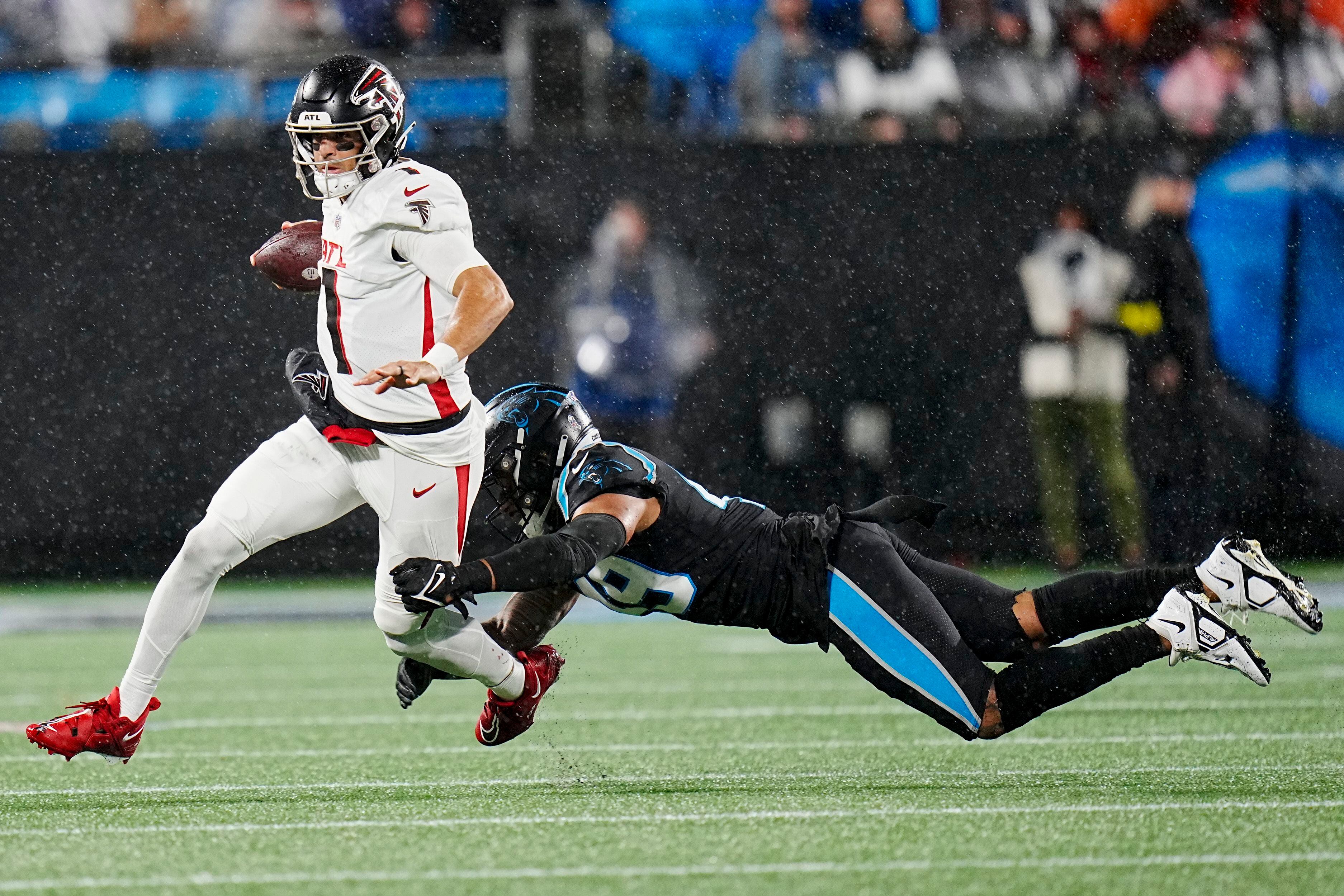 Carolina Panthers beat Atlanta Falcons on D'Onta Foreman's big night