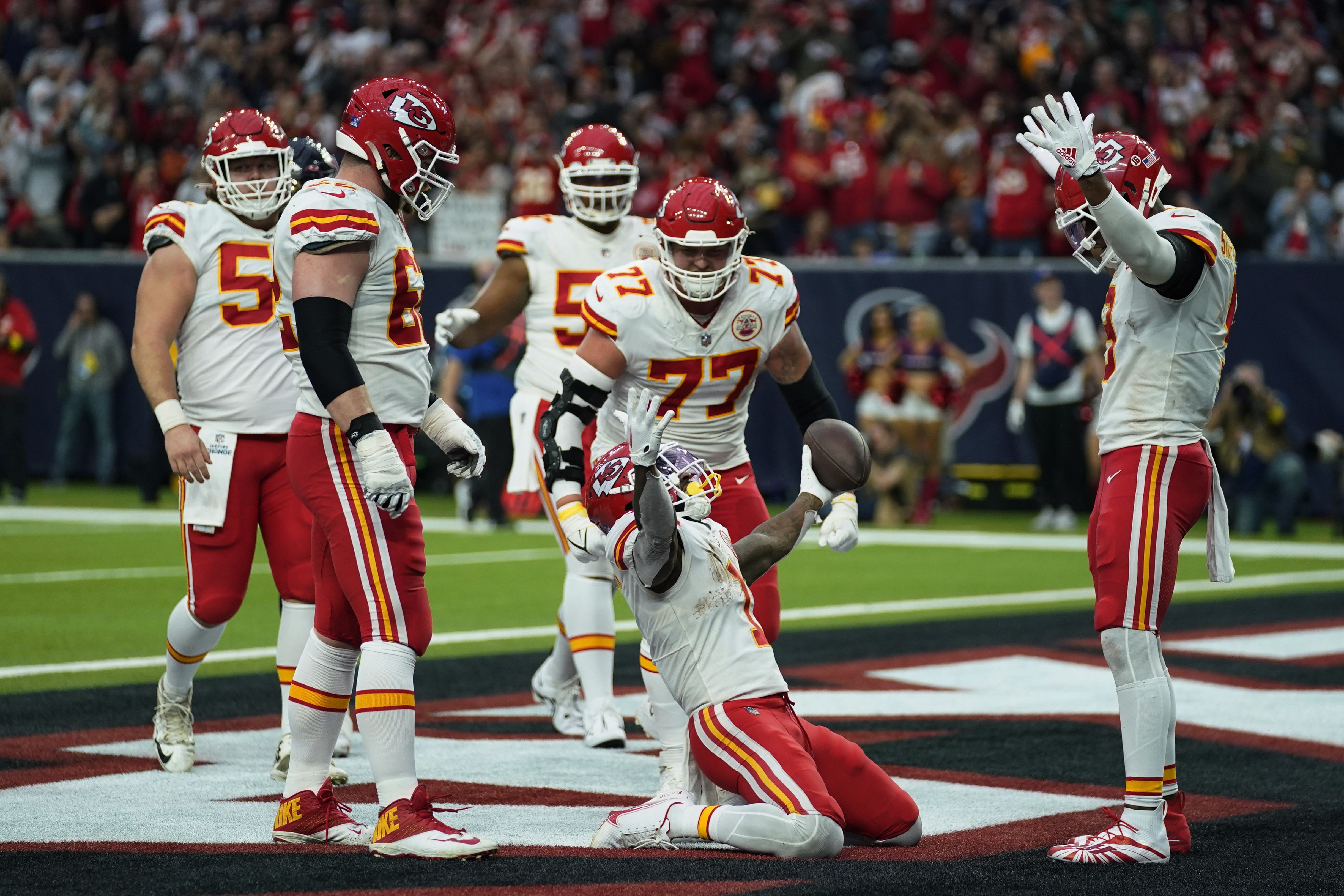 Chiefs Bounce Back Against Texans to Advance to AFC Championship