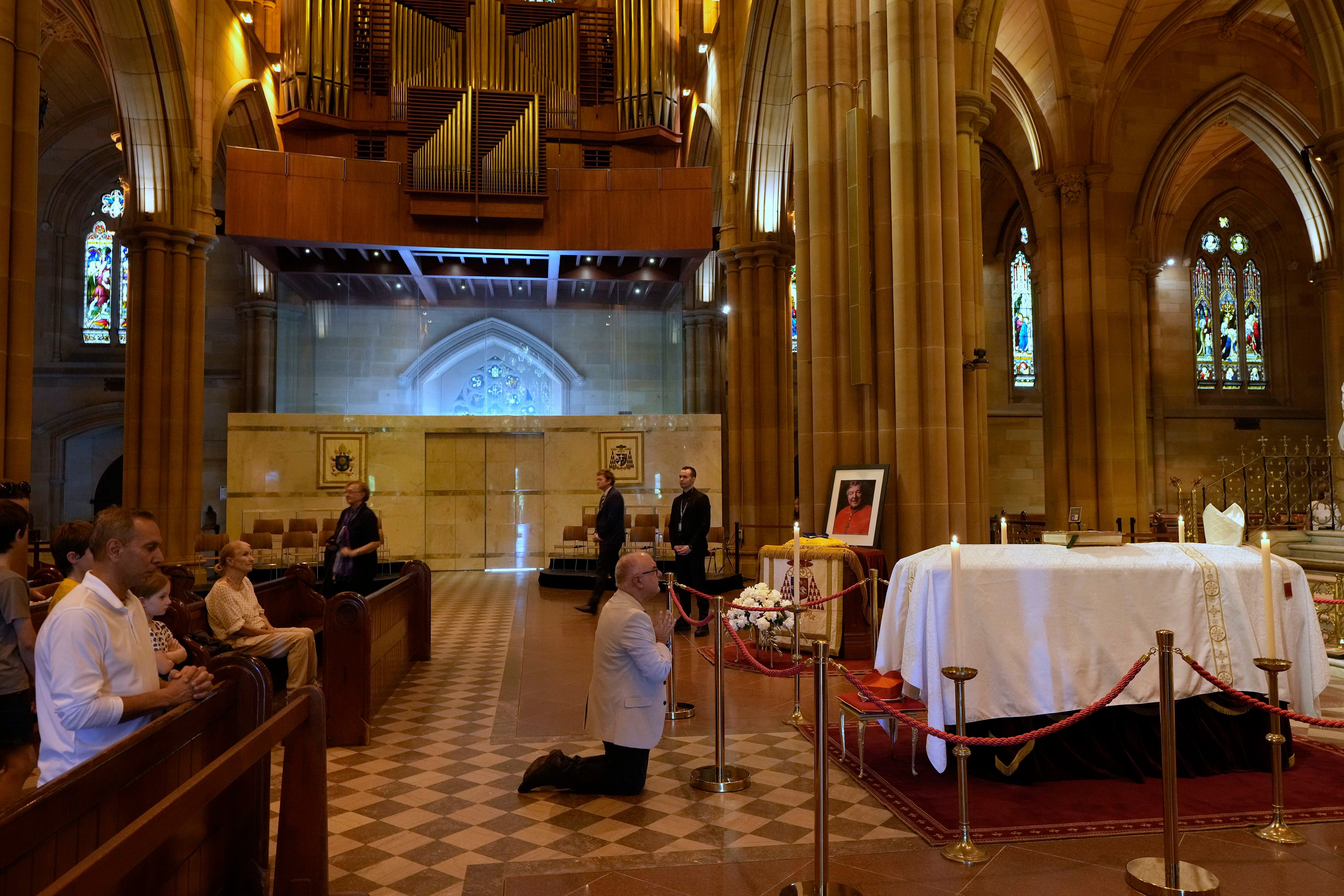 Mourners Pack Cathedral for Martin's Funeral - The New York Times