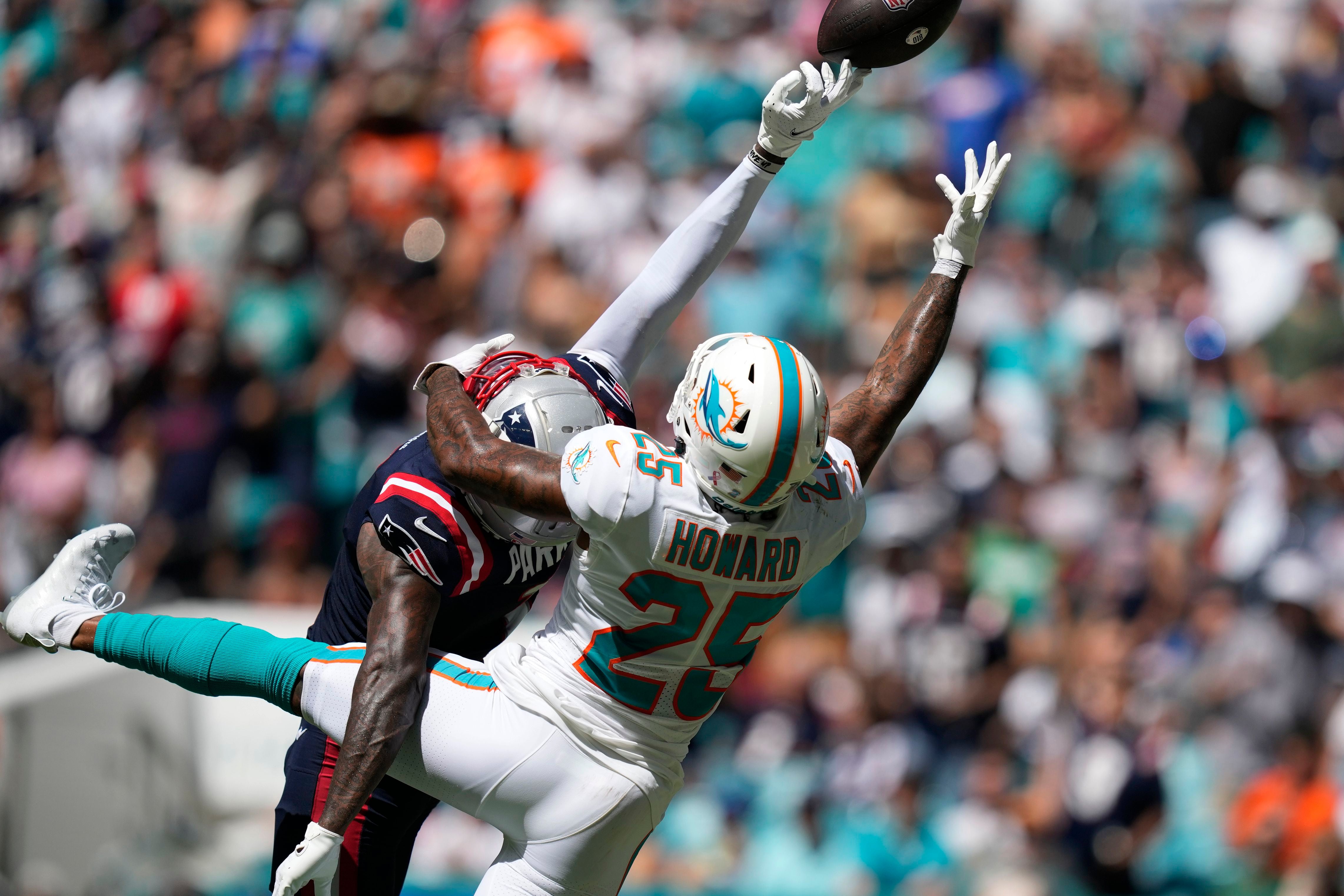 The Miami Dolphins Beat the New England Patriots 20-7 with Season Opener at  Hard Rock Stadium – The Raider Voice