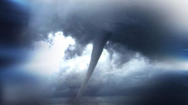 Tornadoes cause damage in Oklahoma; storms rock central US