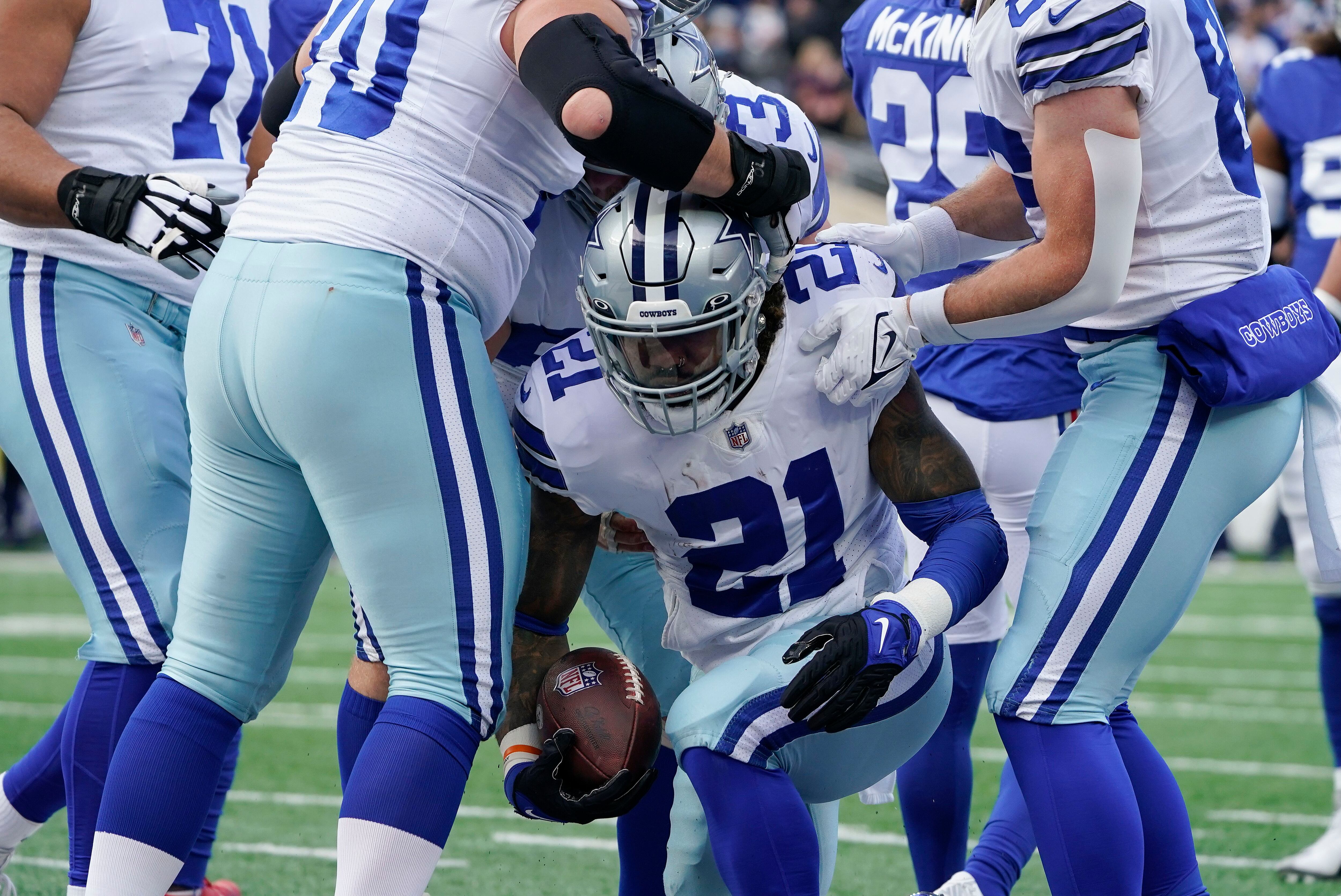 Cowboys inch close to playoff berth as D, Lawrence dominate - The