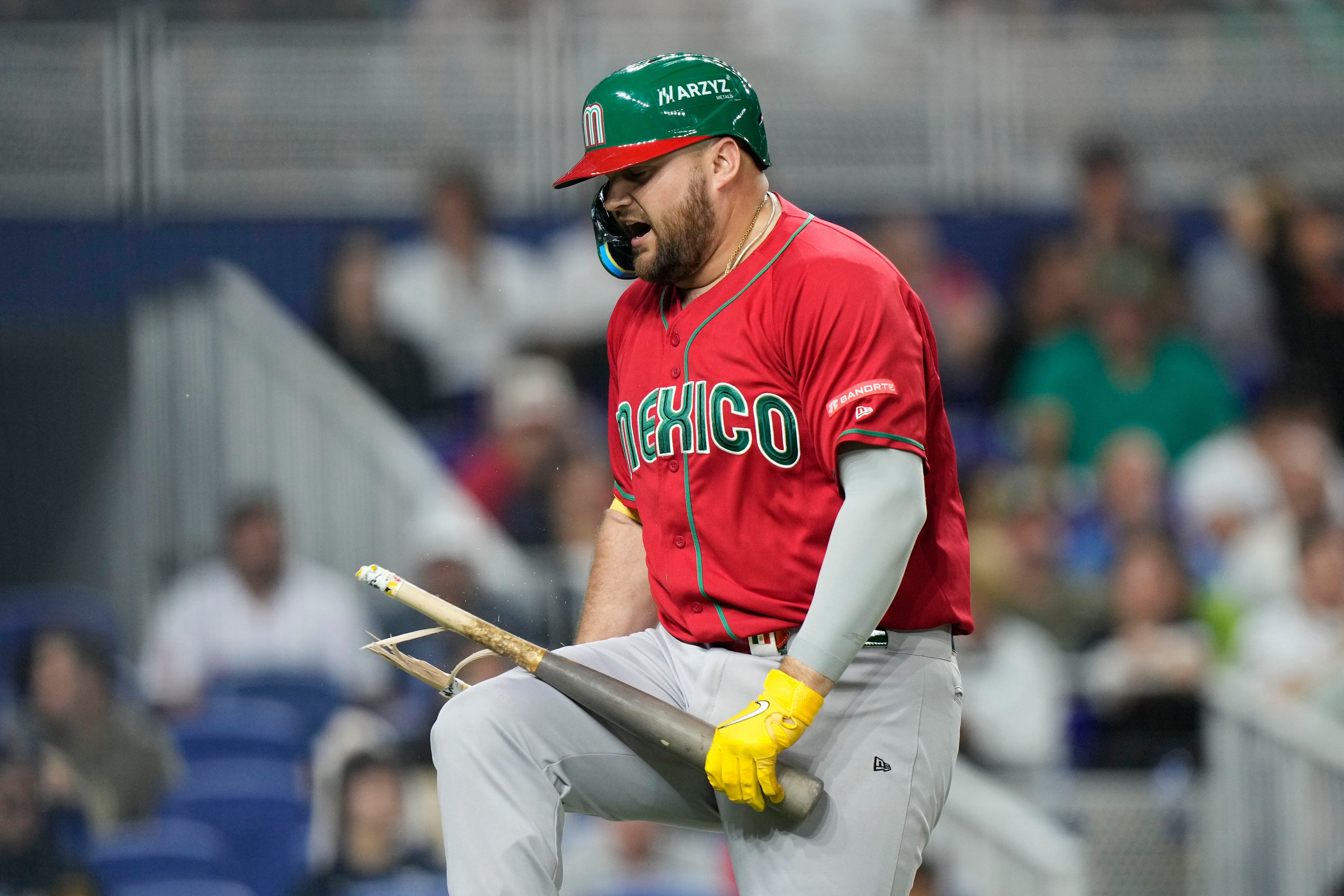 Isaac Paredes, Luis Urias lead Mexico to World Baseball Classic