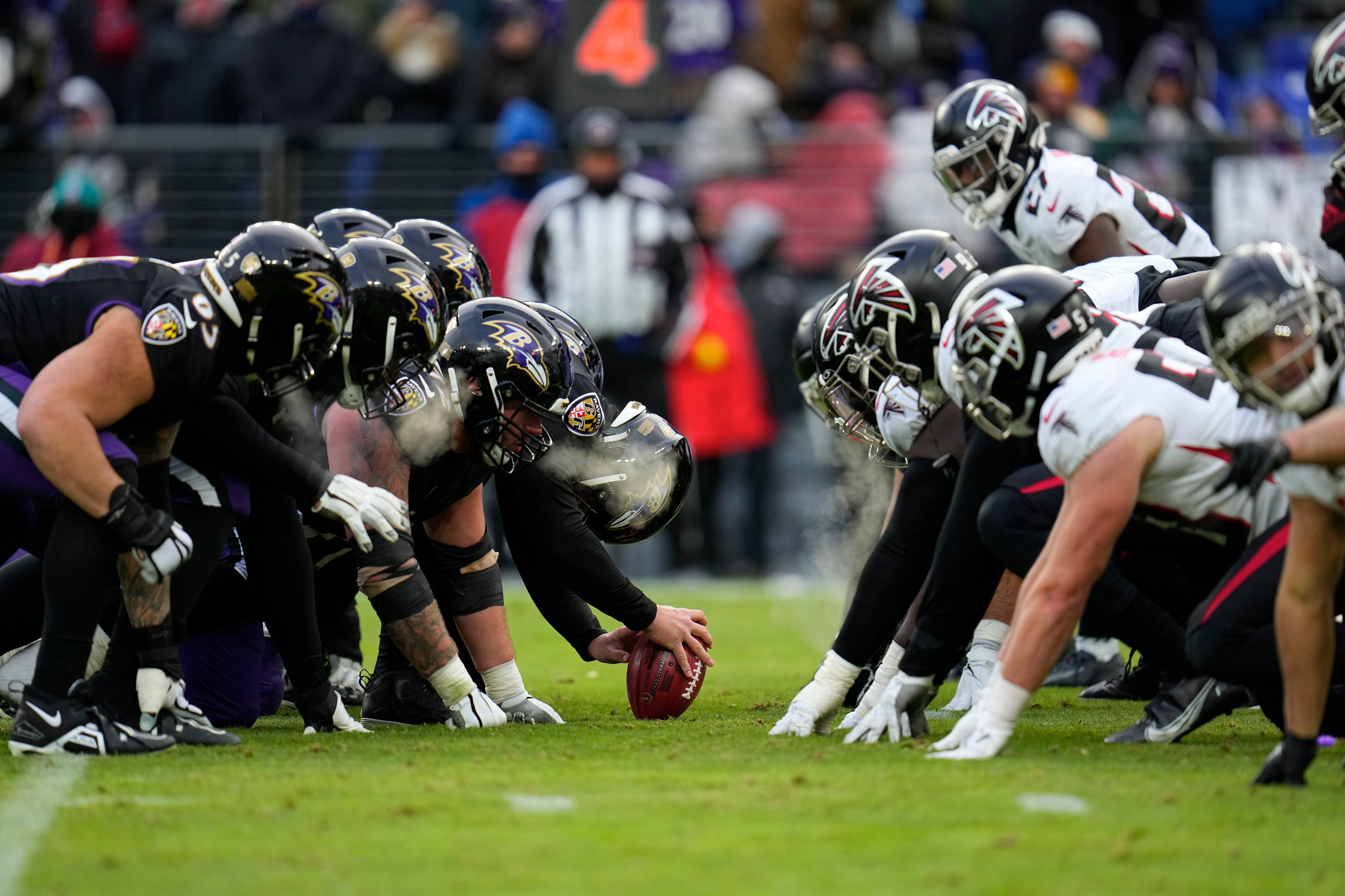 Baltimore Ravens quarterback Tyler Huntley rips a tight-window TD