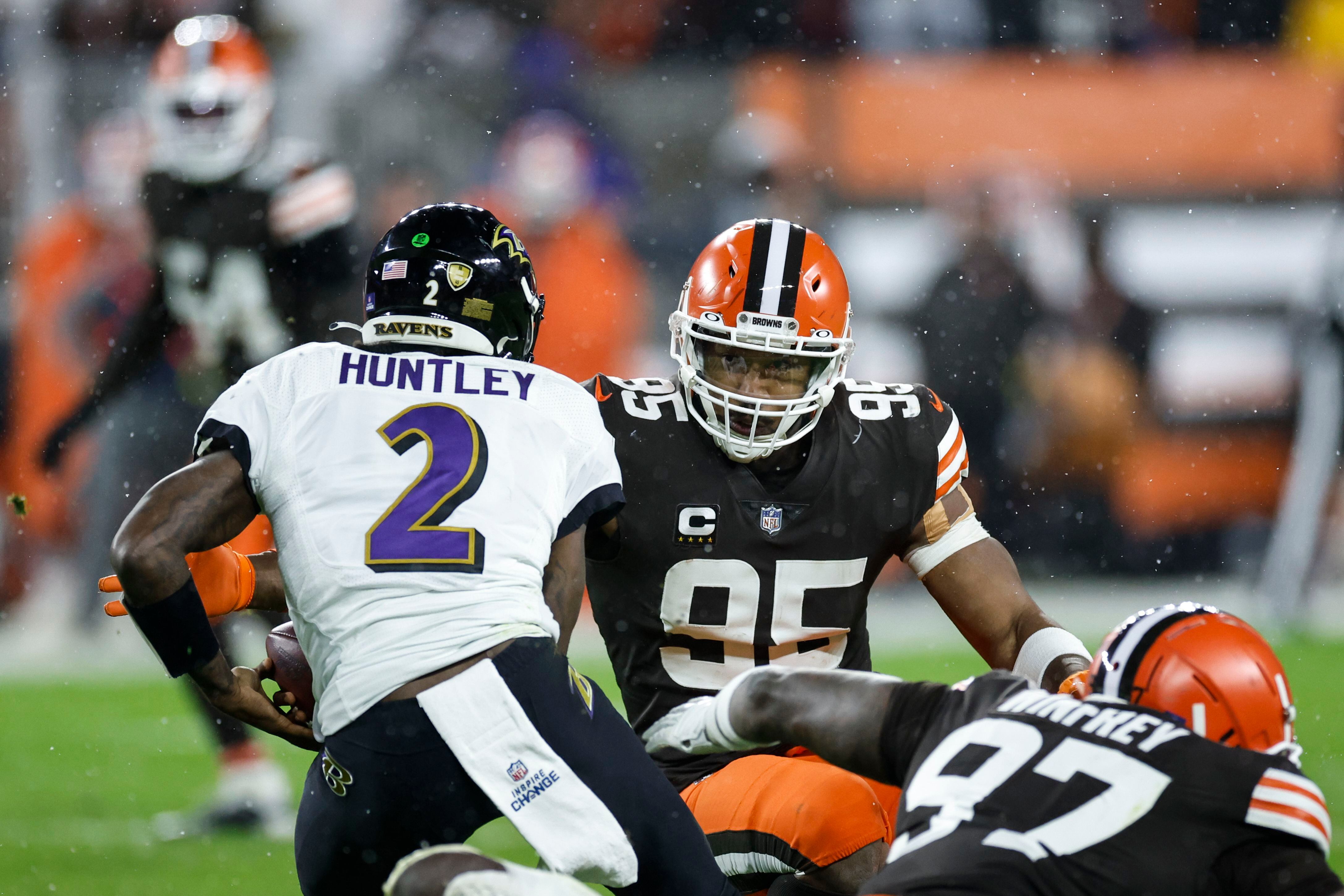 Browns QB Deshaun Watson wins home debut vs. Ravens